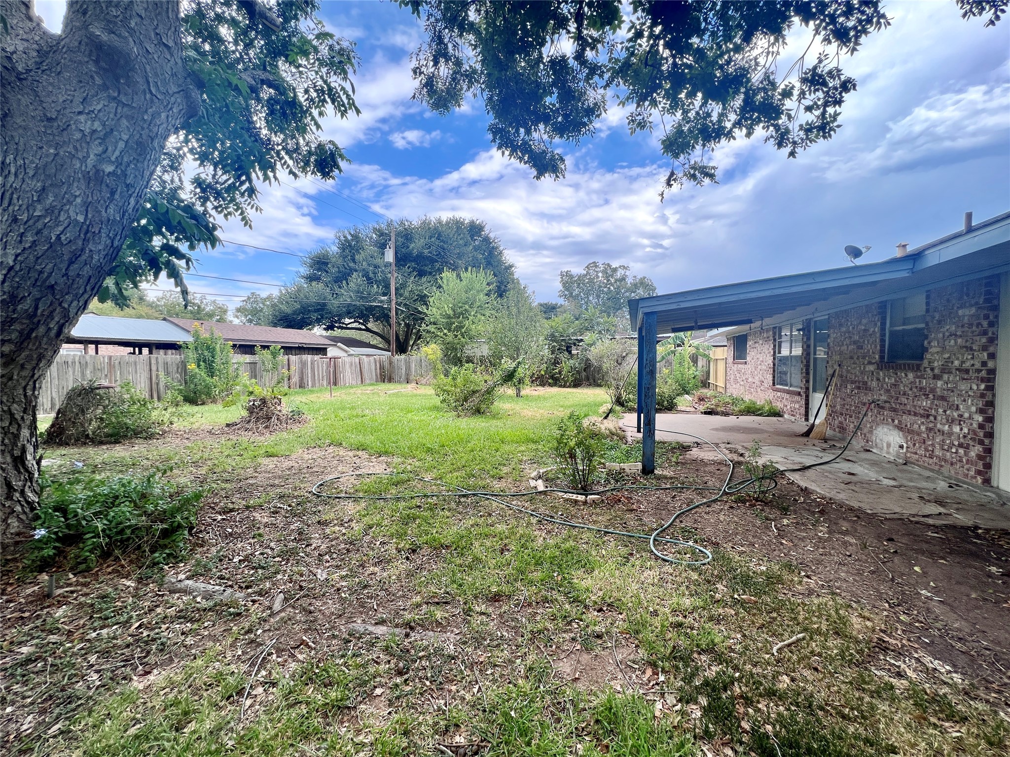 1111 Kelving Way Property Photo 19
