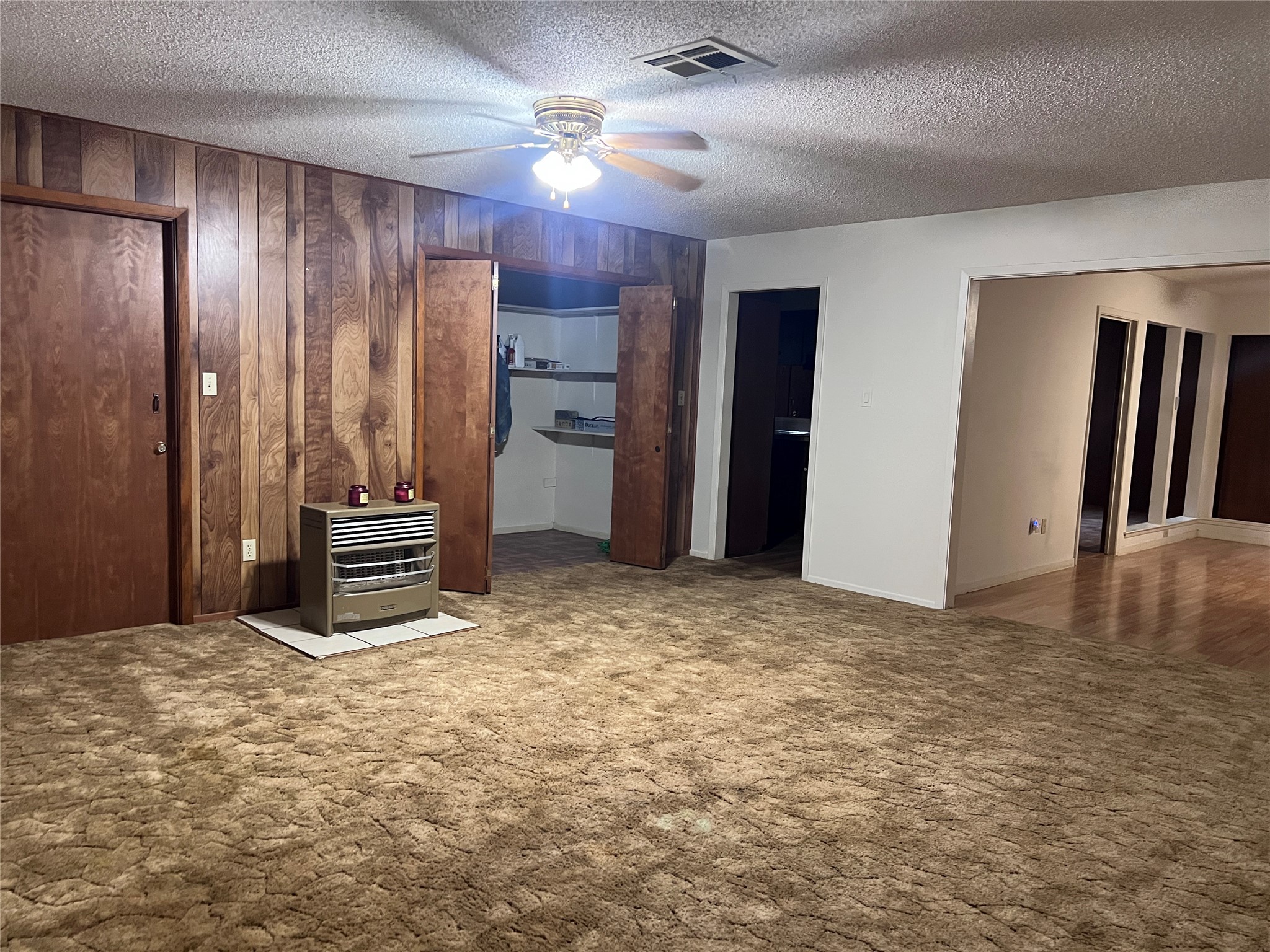 1111 Kelving Way Property Photo 24