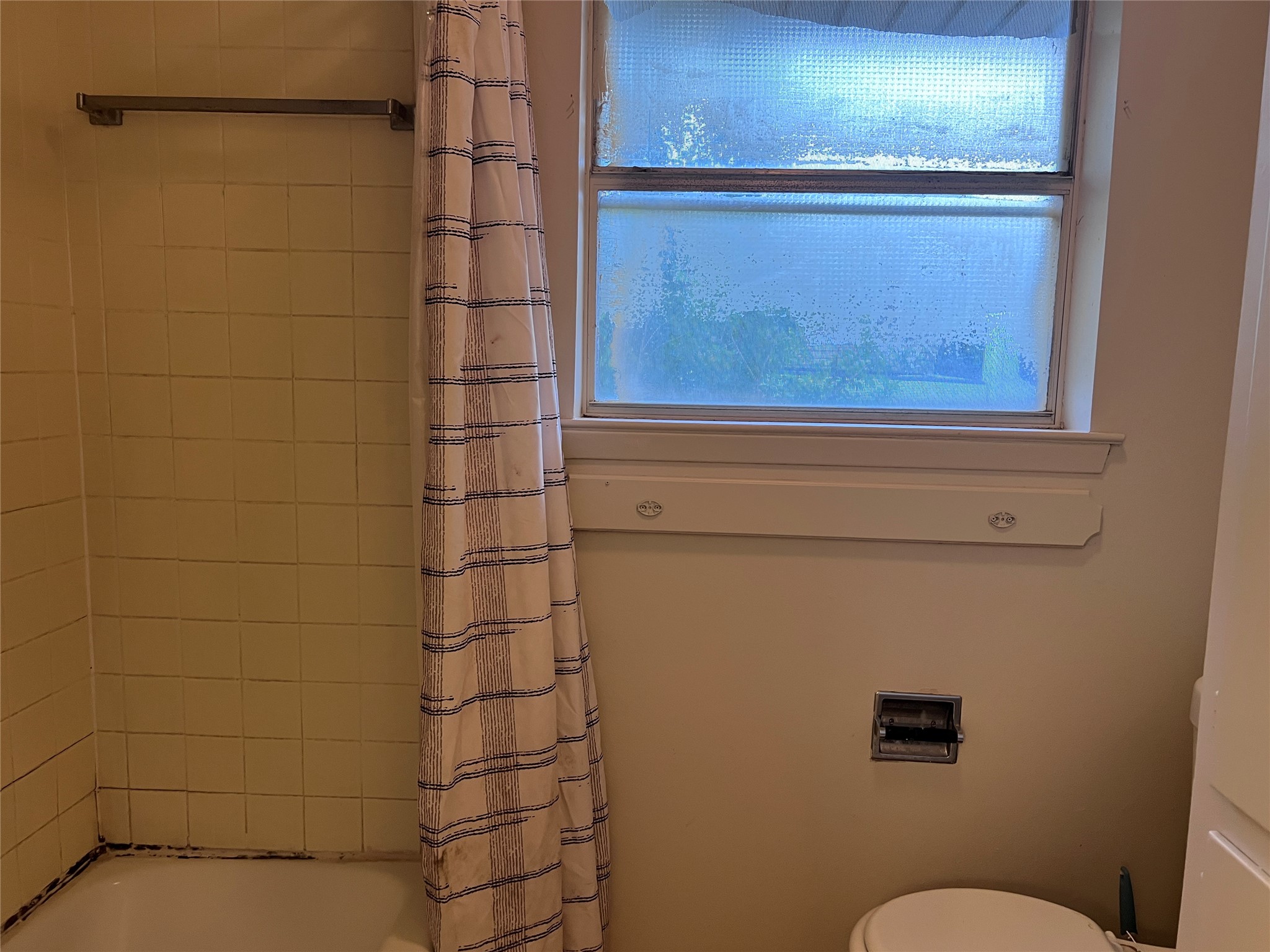 1111 Kelving Way Property Photo 36