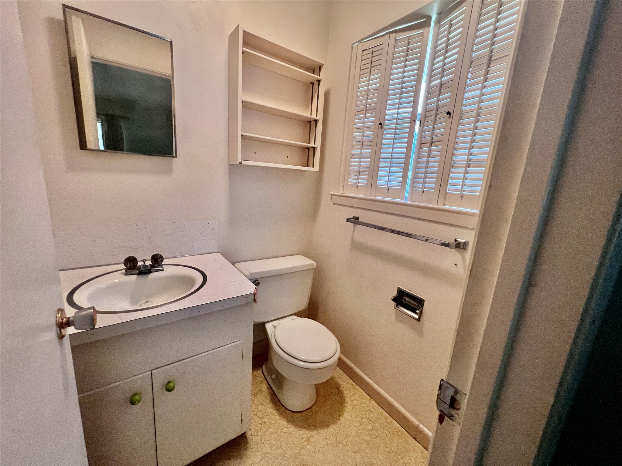 1111 Kelving Way Property Photo 39
