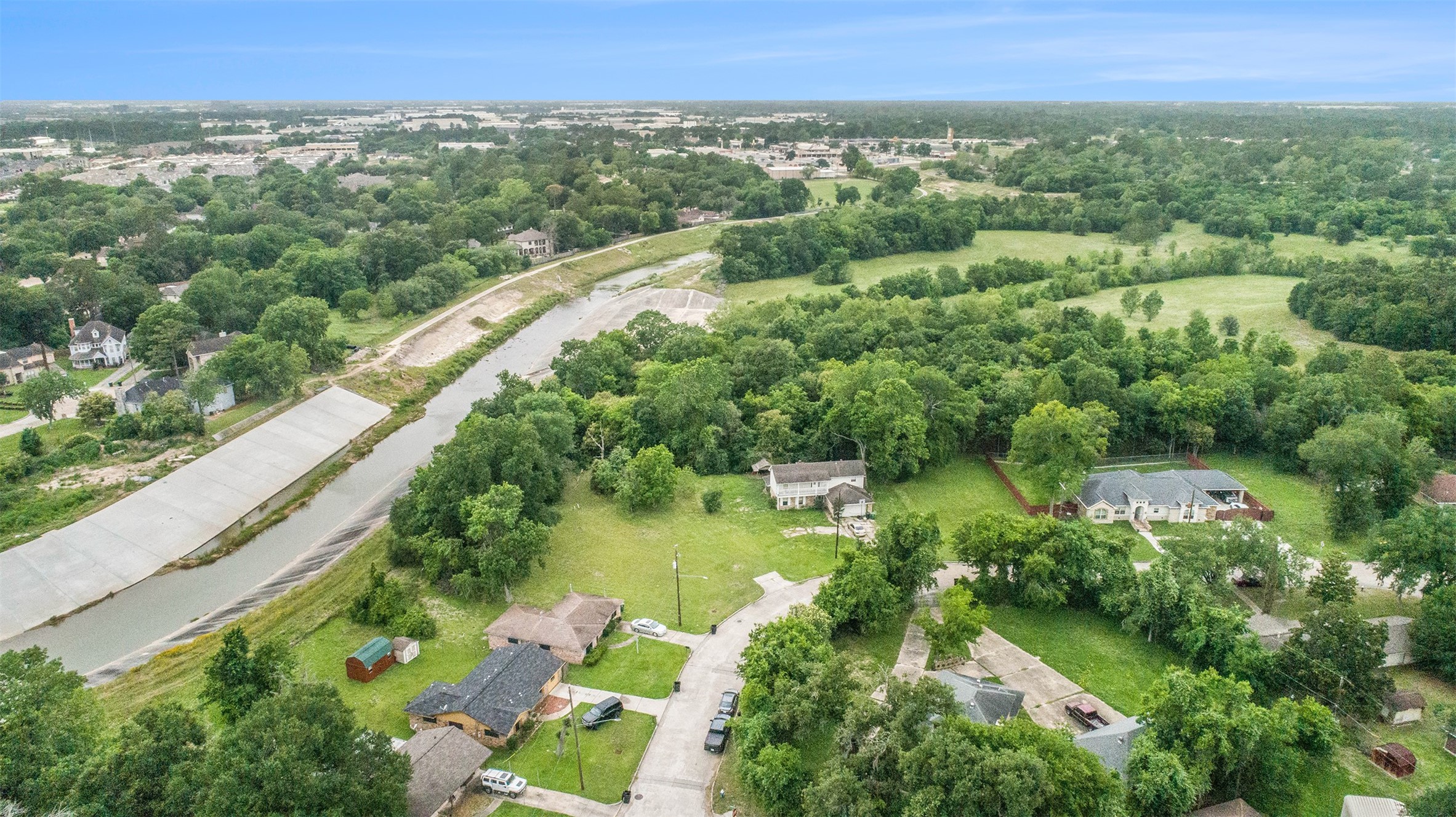6609 Bayou View Drive Property Photo 4
