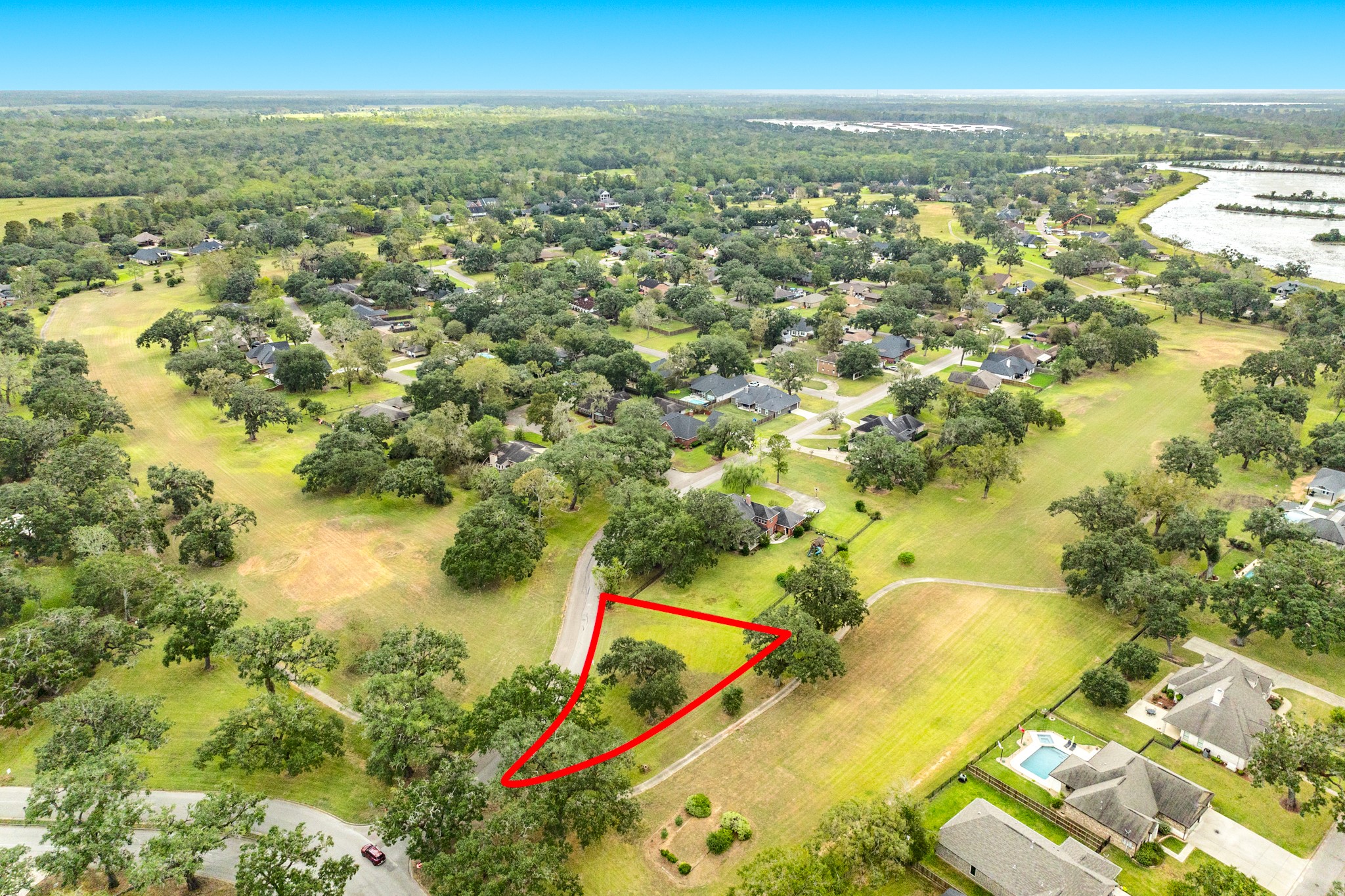 2268 Sunset Oaks Drive Property Photo 8