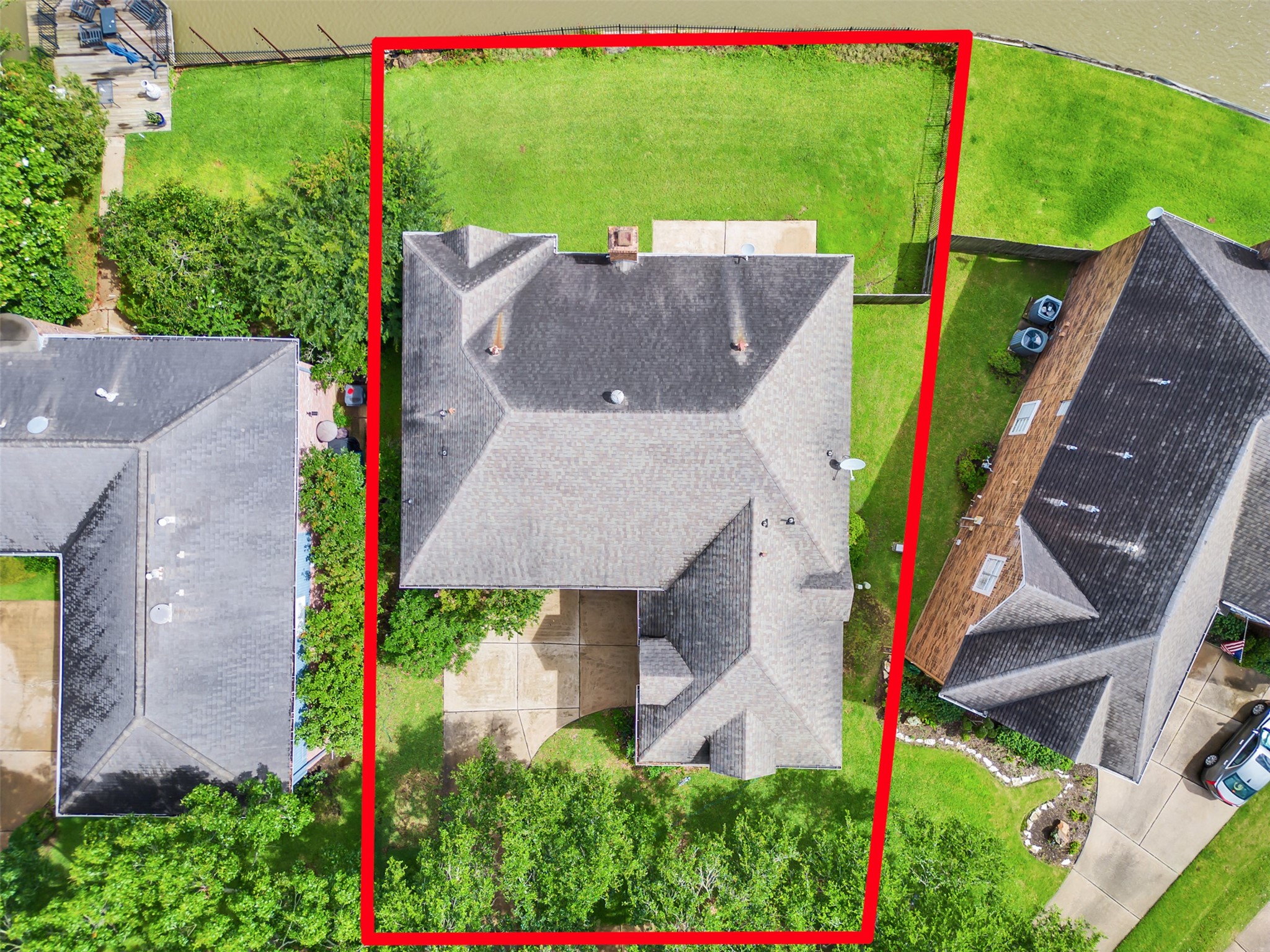 1127 Gloria Court Property Photo 2