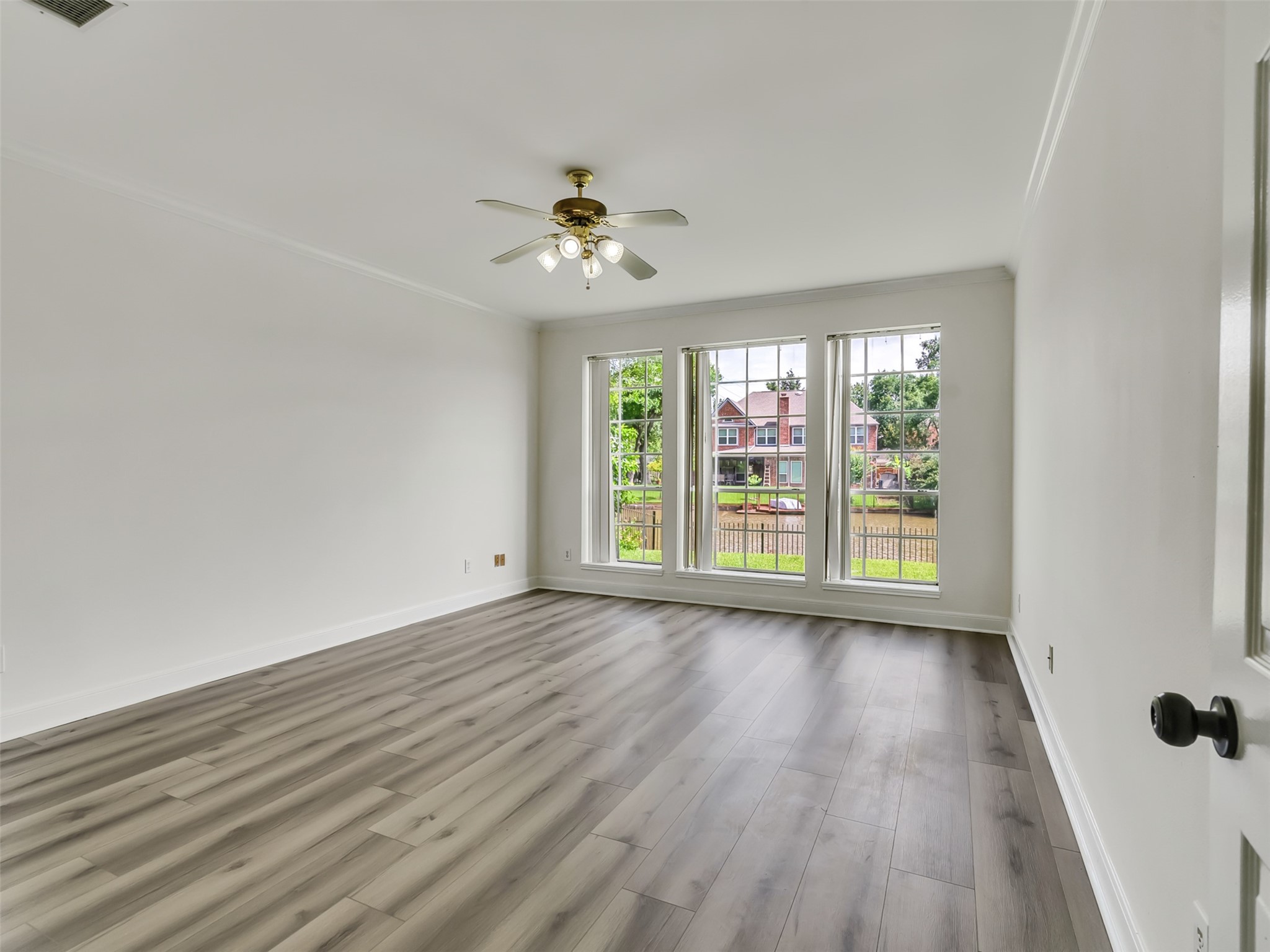 1127 Gloria Court Property Photo 29