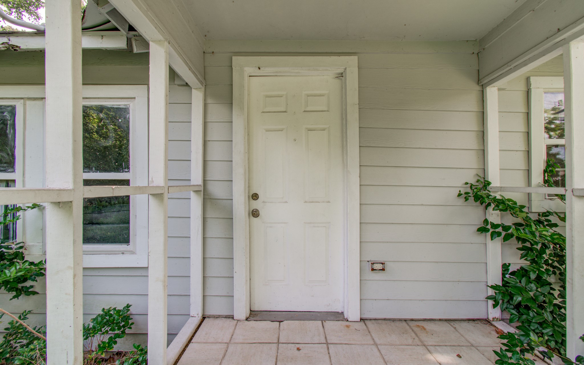 1016 Apache Street Property Photo 4