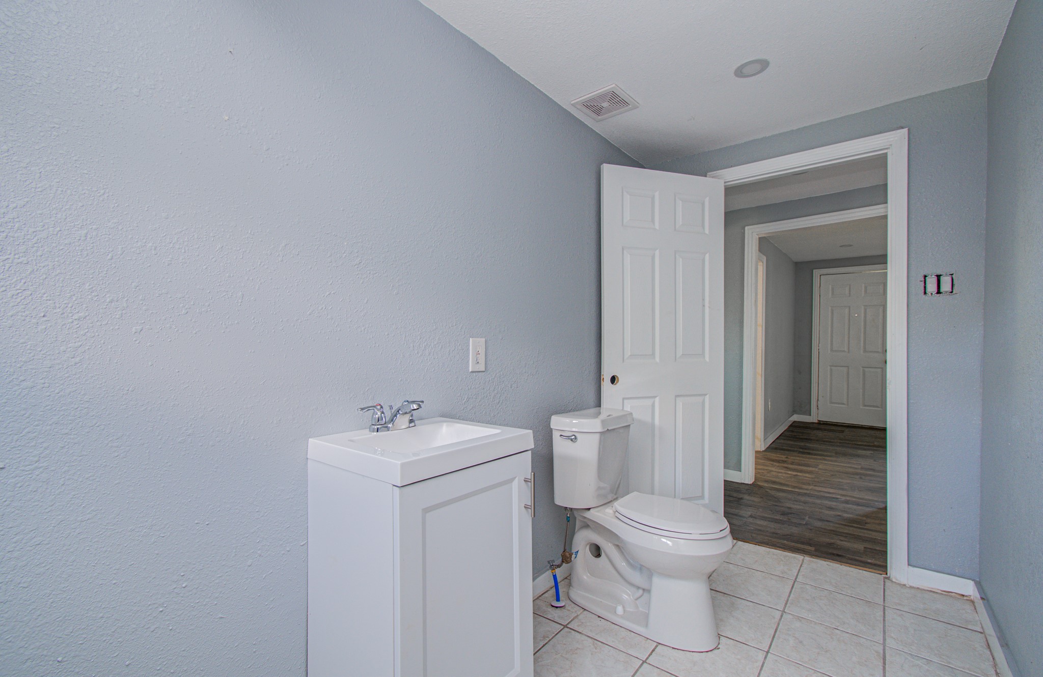 1016 Apache Street Property Photo 14