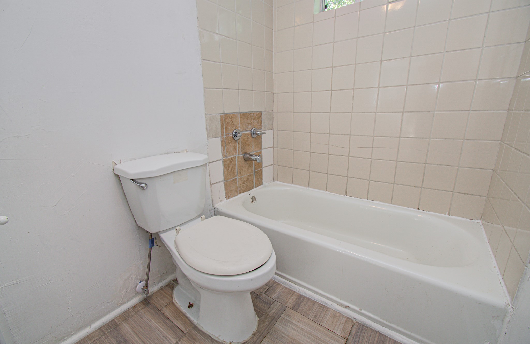 1016 Apache Street Property Photo 35