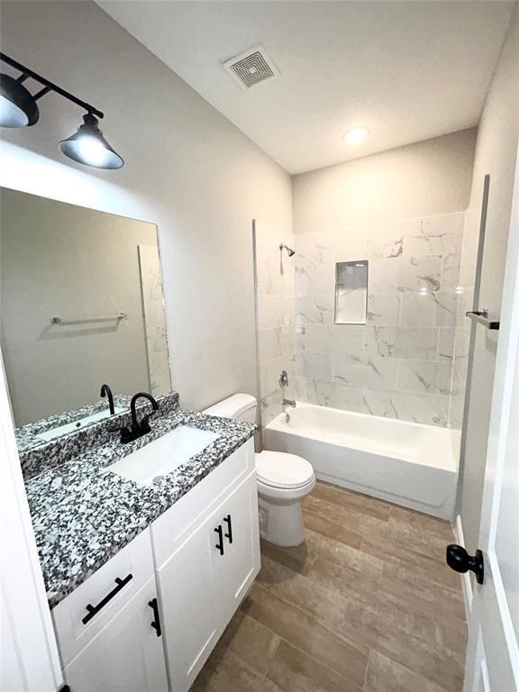 8006 Bowen Street A Property Photo 14