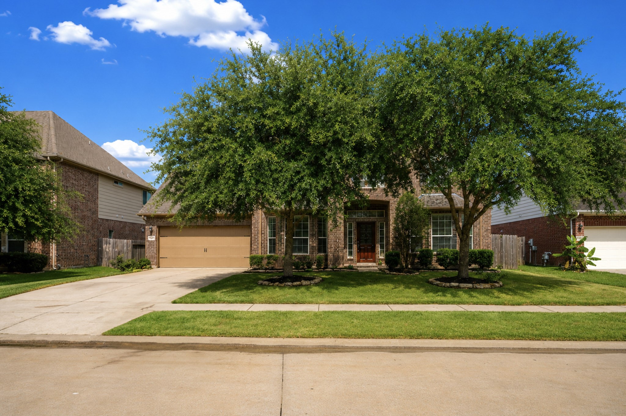 3303 Belmont River Lane Property Photo 2