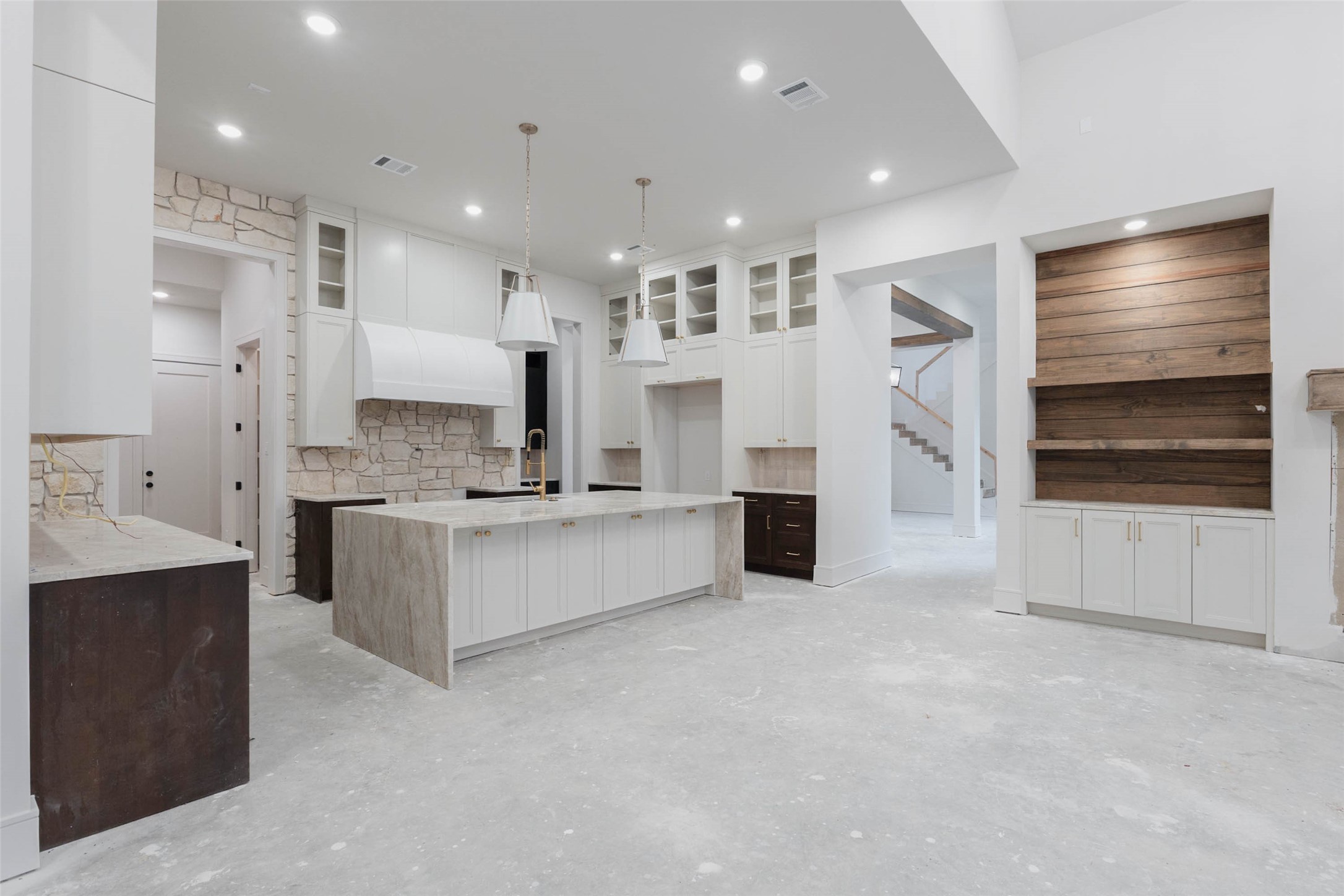 25332 High Meadow West Drive Property Photo 8