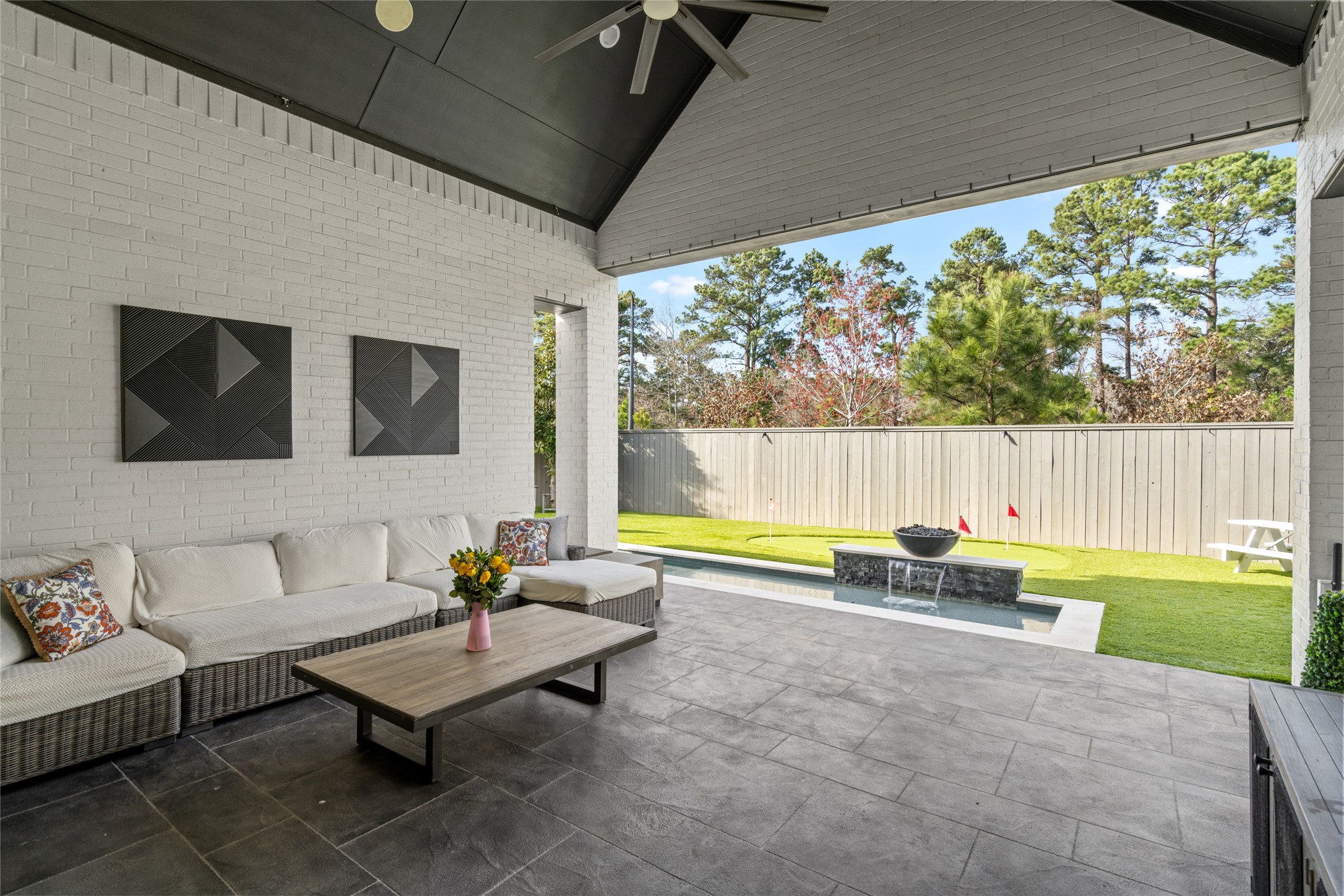 60 Venetia Grove Drive Property Photo 37