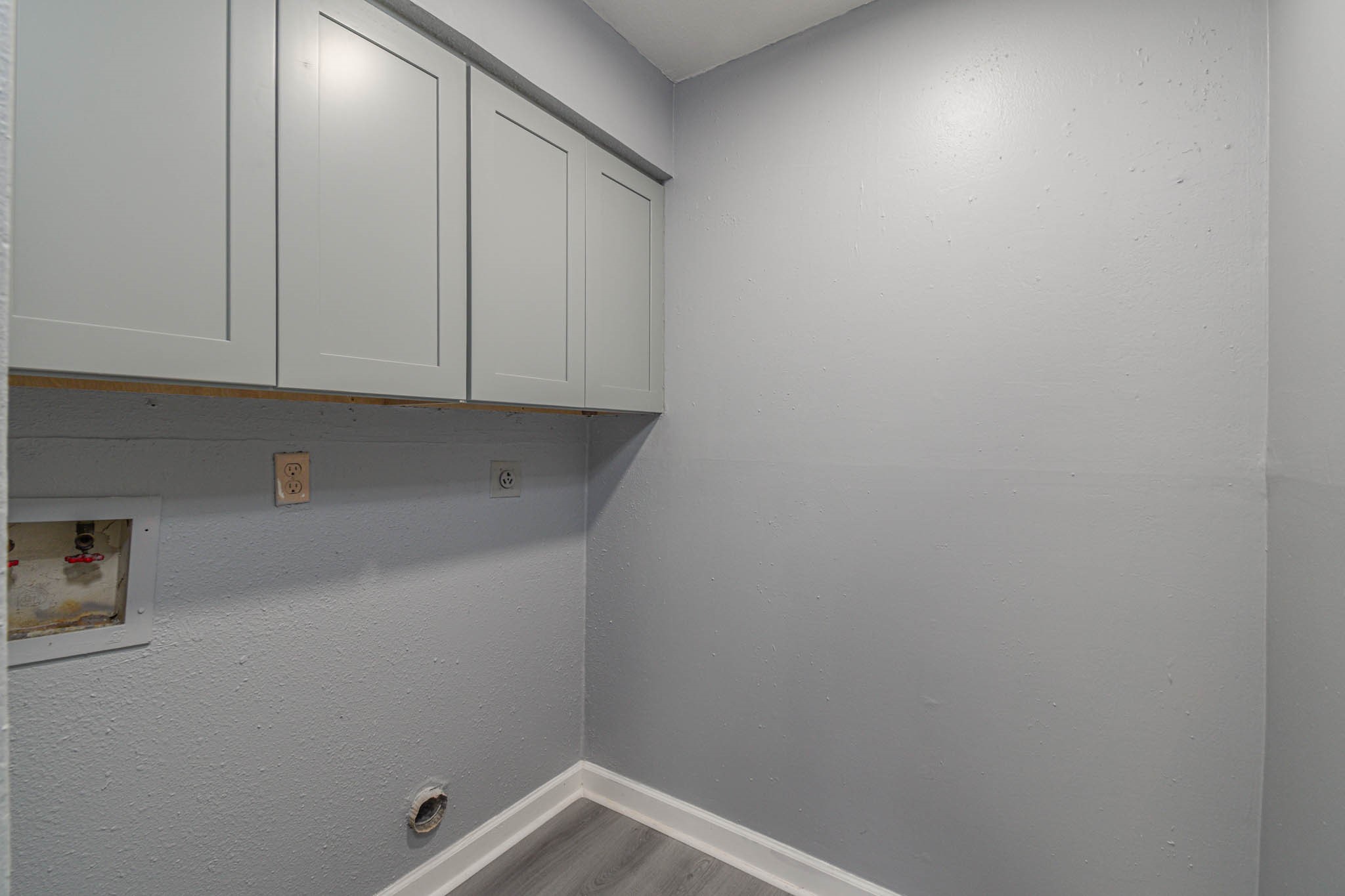 12543 Wellington Park Drive Property Photo 6