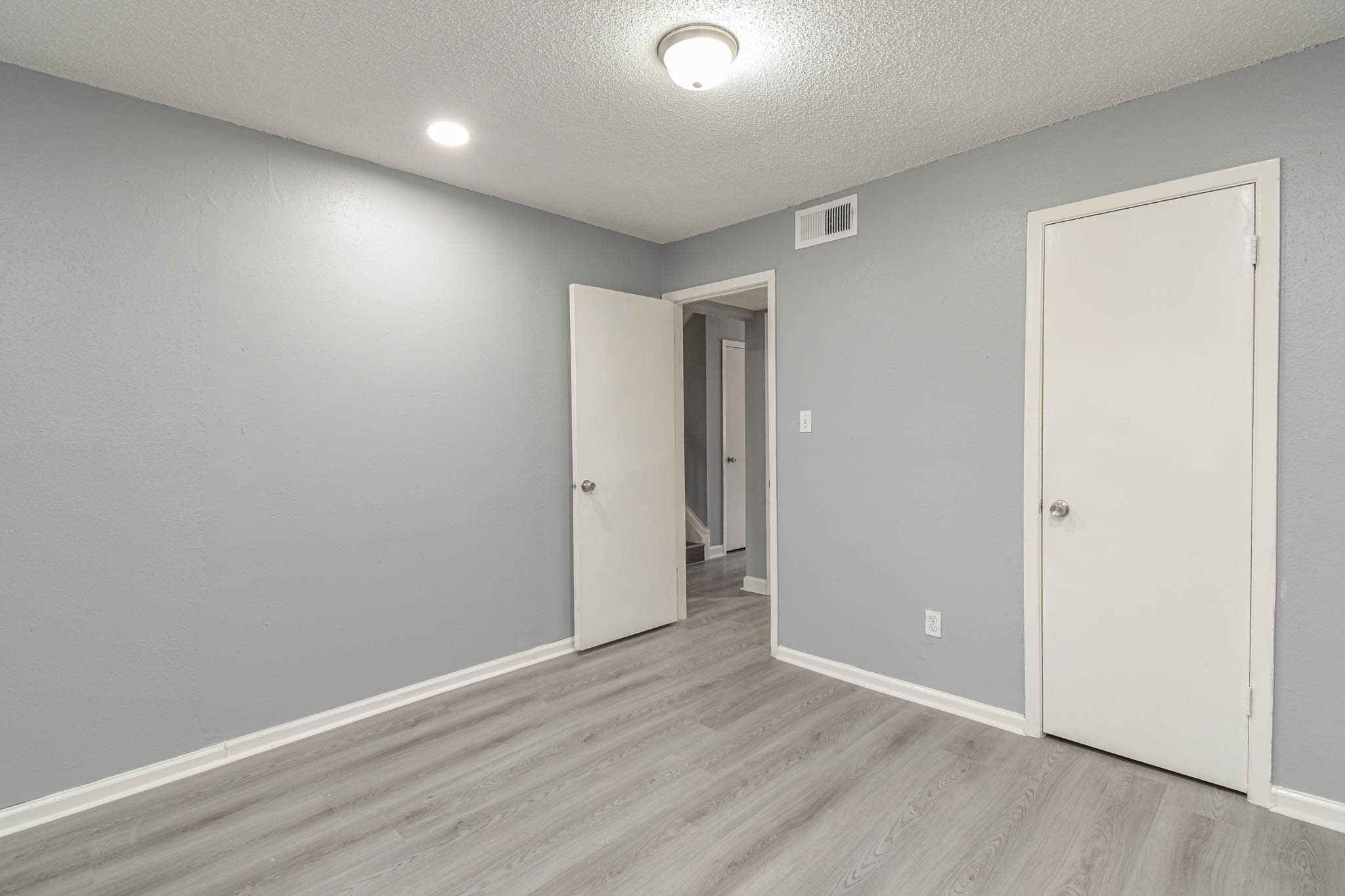 12543 Wellington Park Drive Property Photo 14