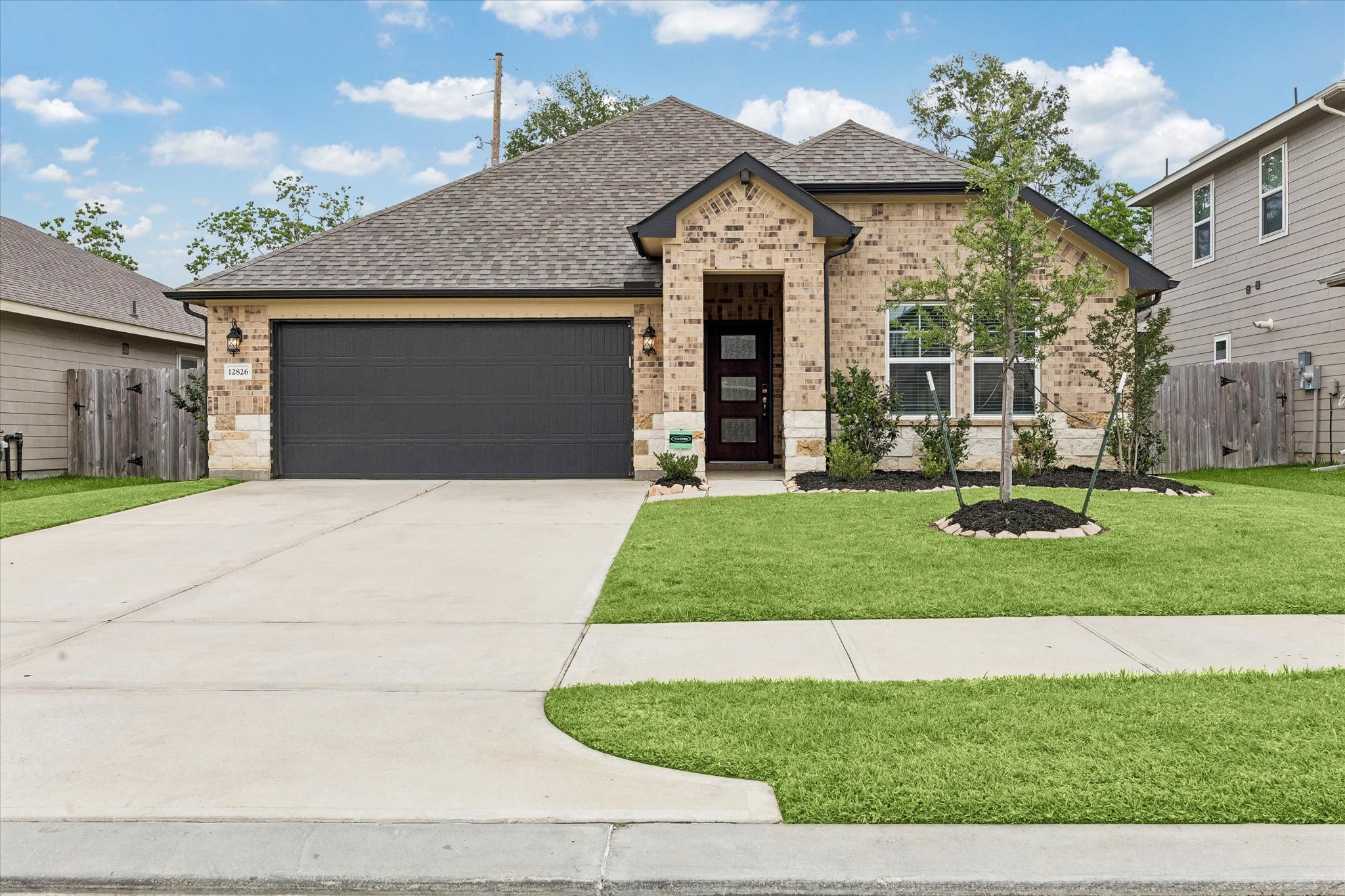 12826 Royal Ann Way Property Photo 1