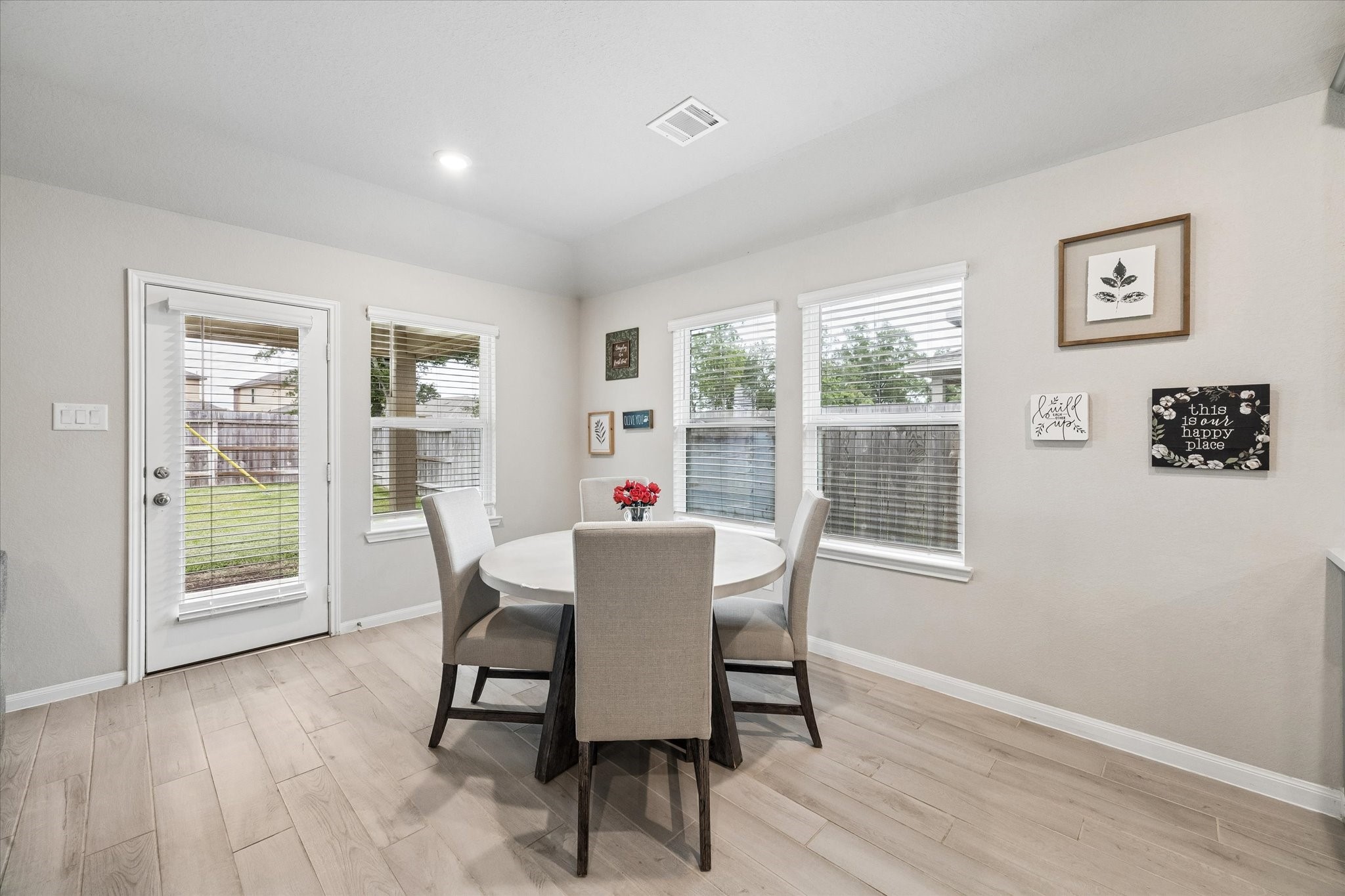 12826 Royal Ann Way Property Photo 4