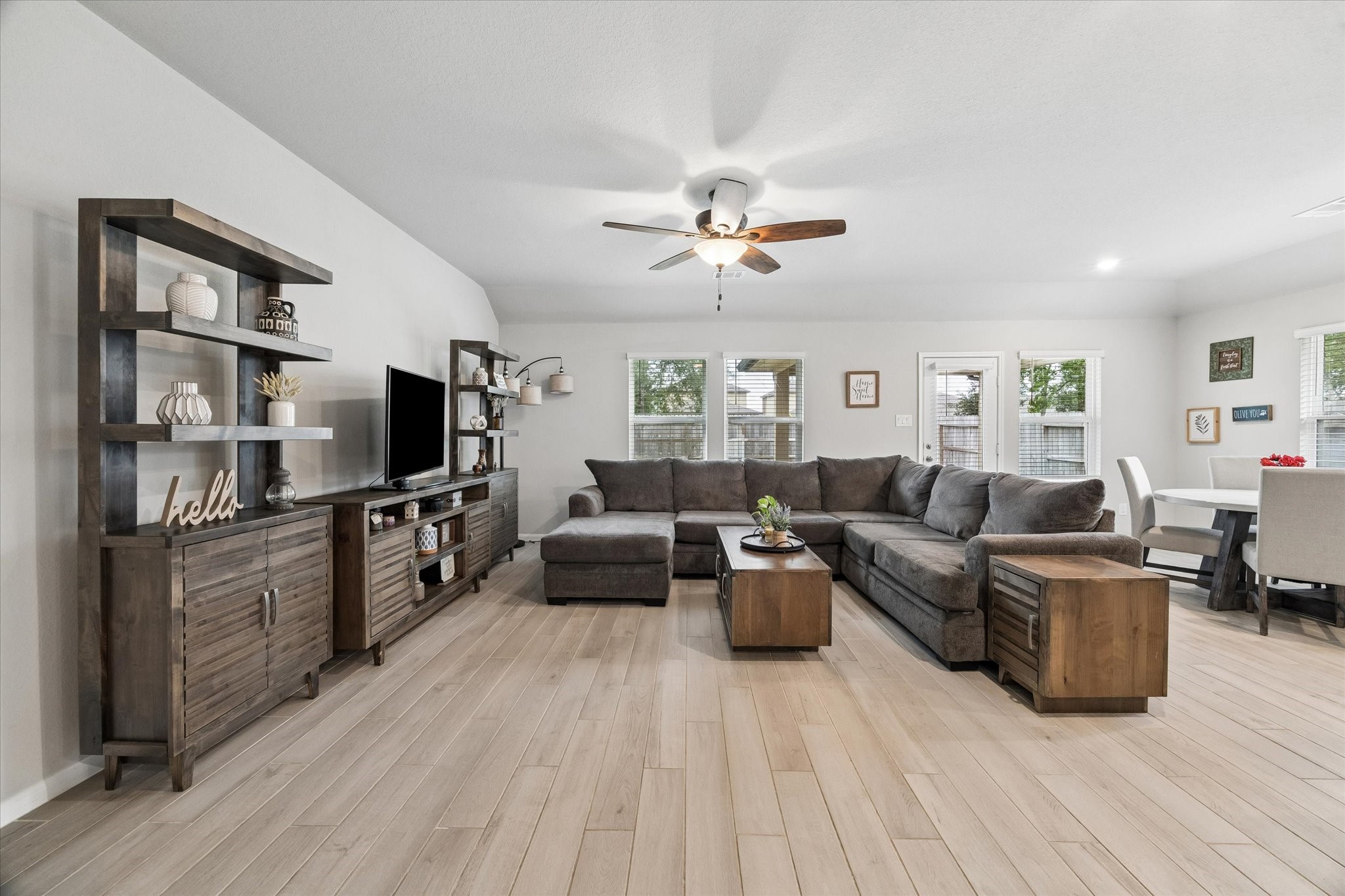 12826 Royal Ann Way Property Photo 6
