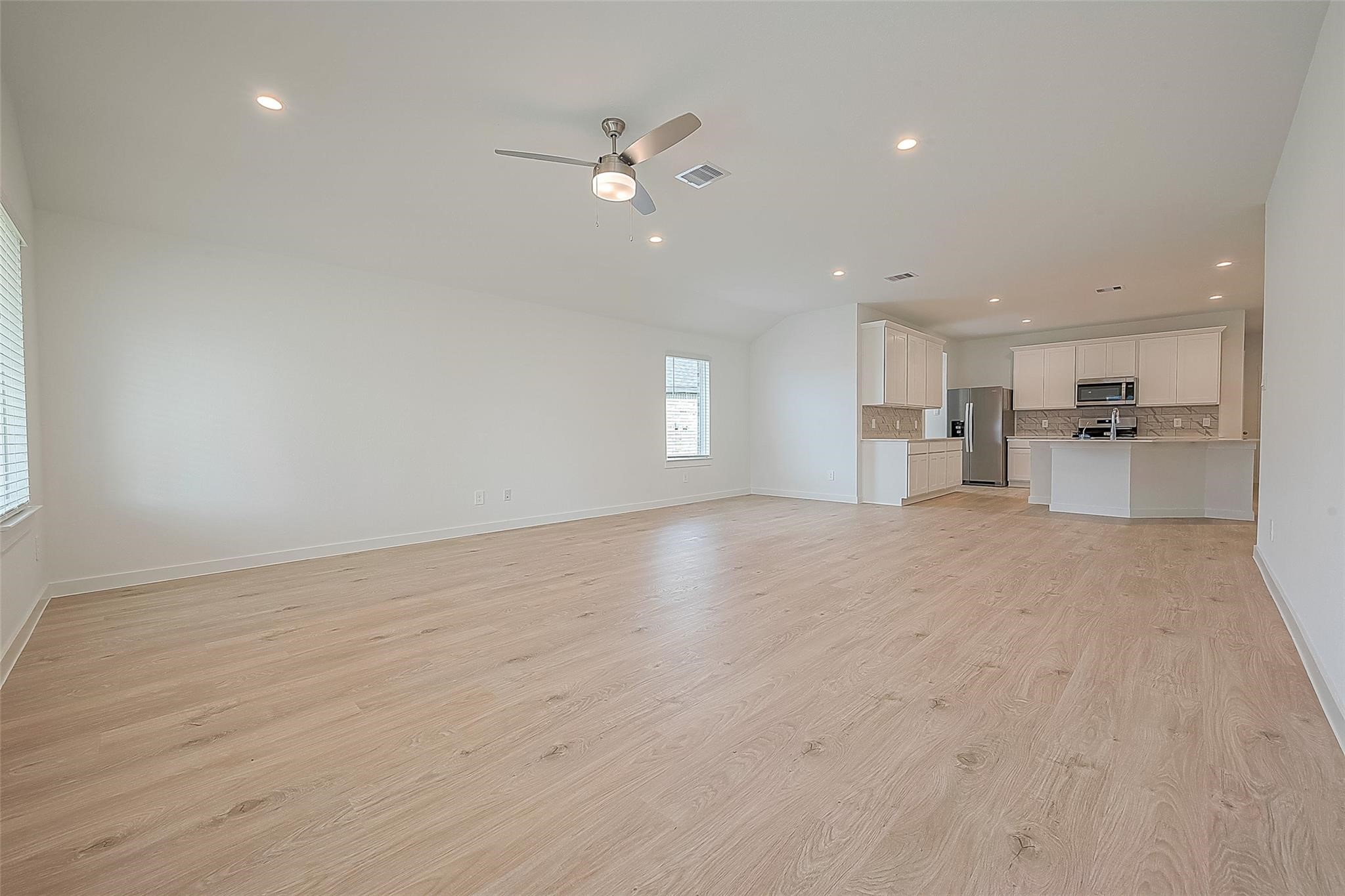 3918 Winterbourne Way Property Photo 5