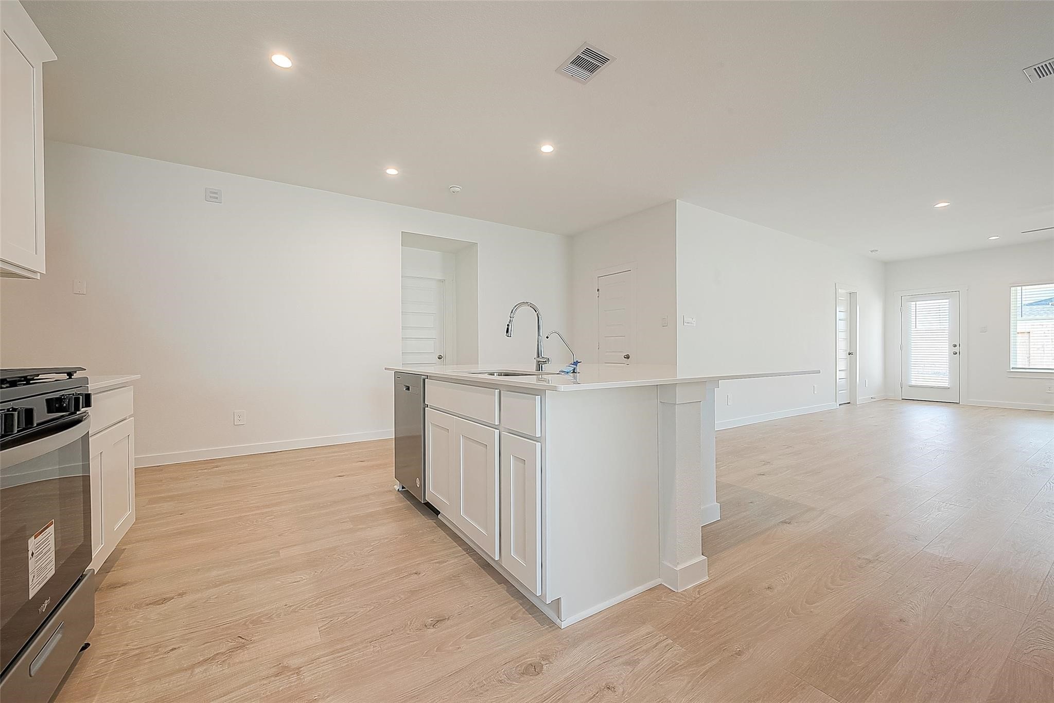 3918 Winterbourne Way Property Photo 9