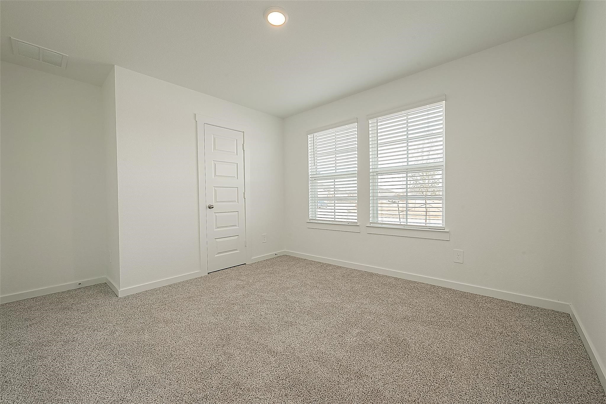3918 Winterbourne Way Property Photo 10