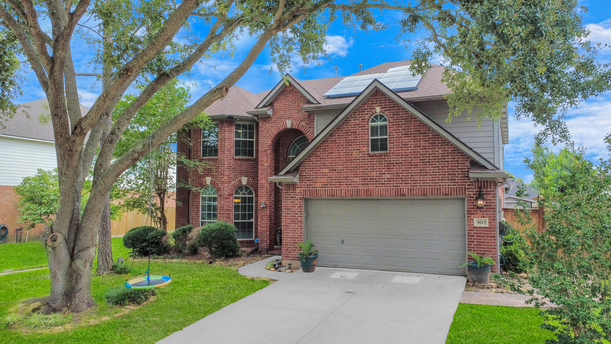 3613 Pine Valley Drive Property Photo 1
