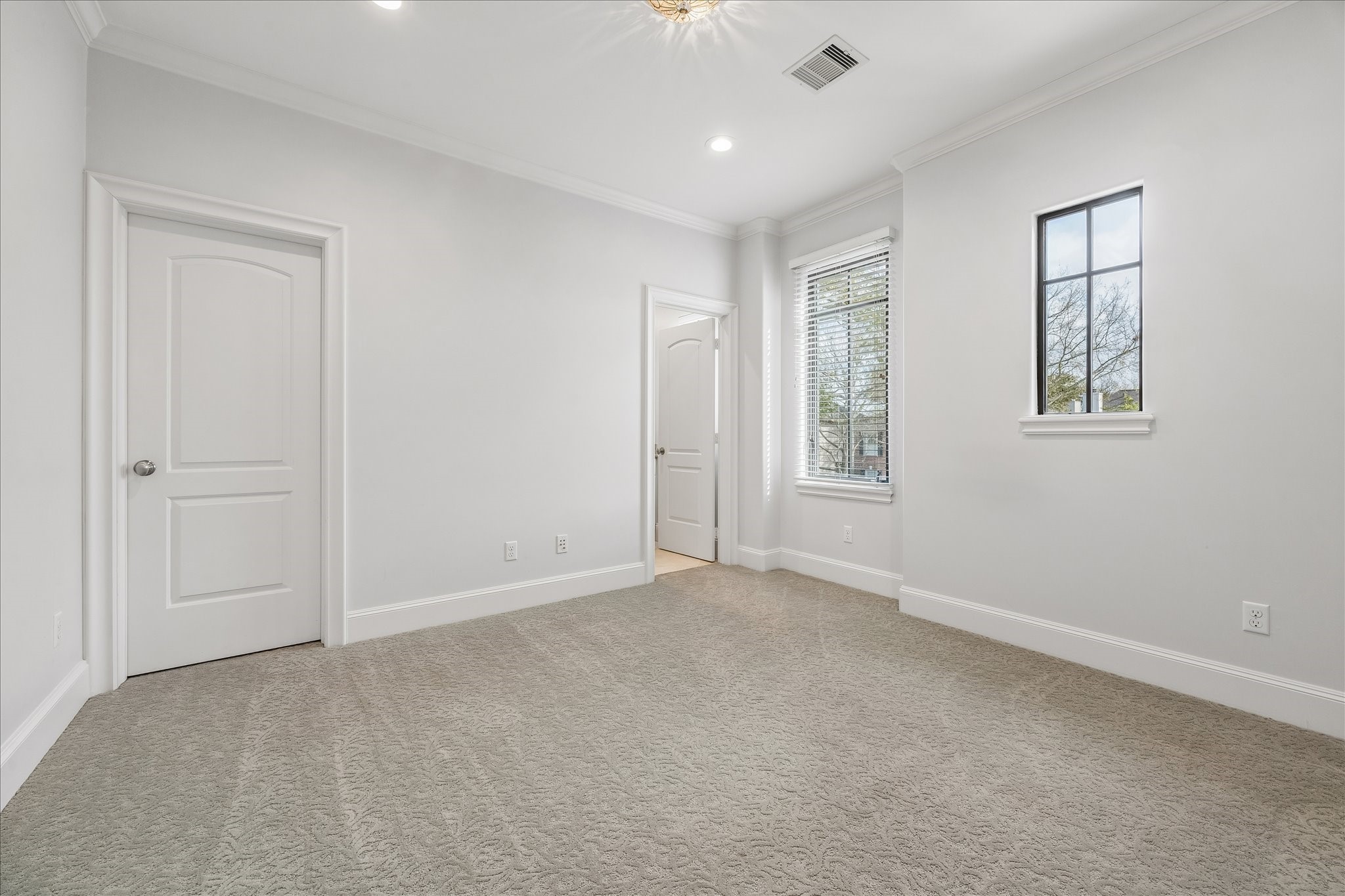 4022 Coleridge Street Property Photo 28