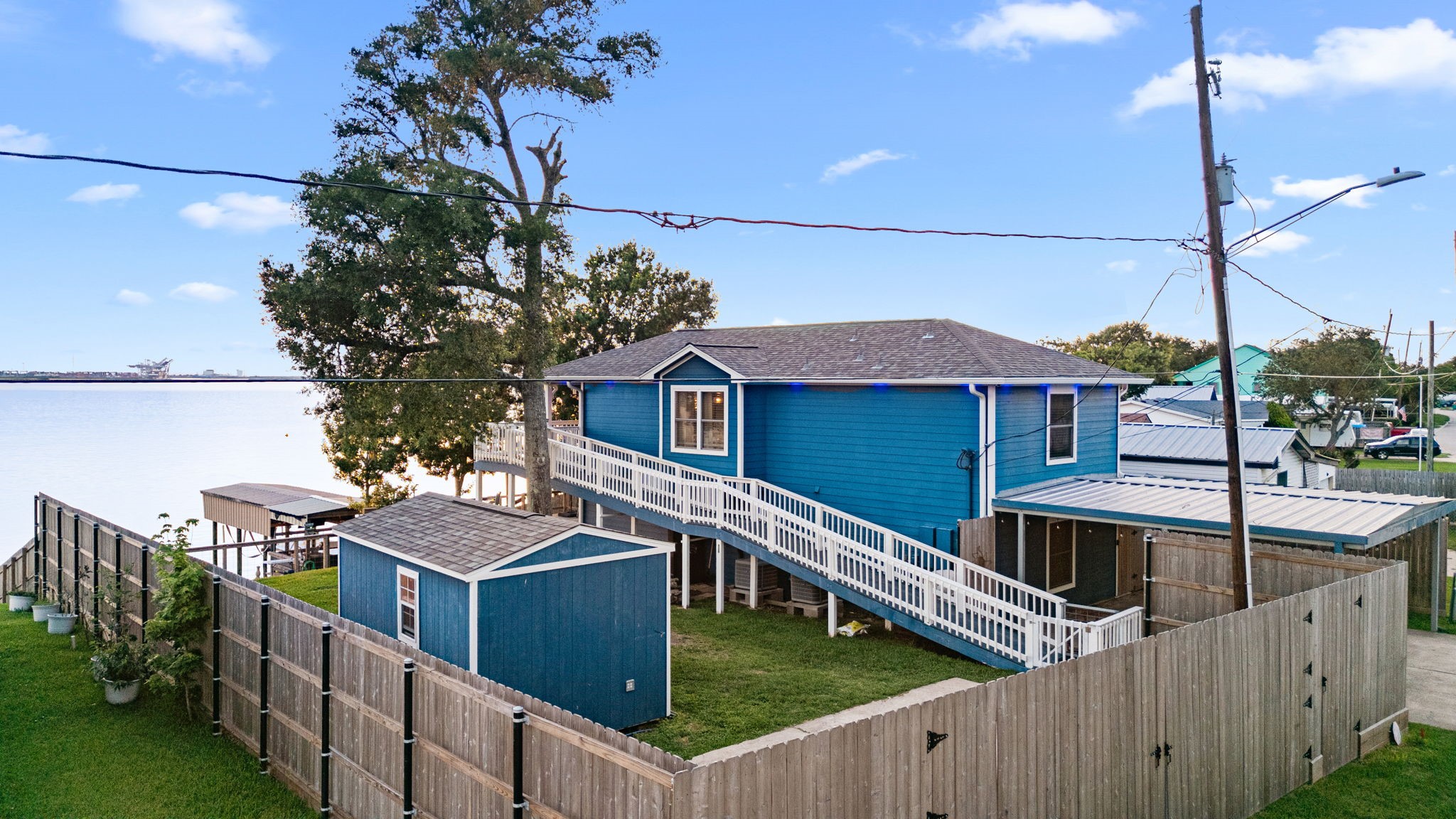 3114 Bay Oaks Harbor Drive Property Photo 41