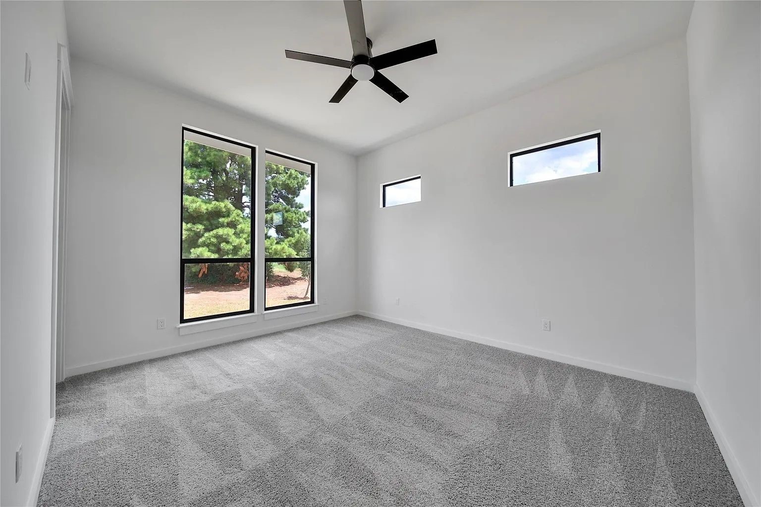 19006 Grandview Court Property Photo 35