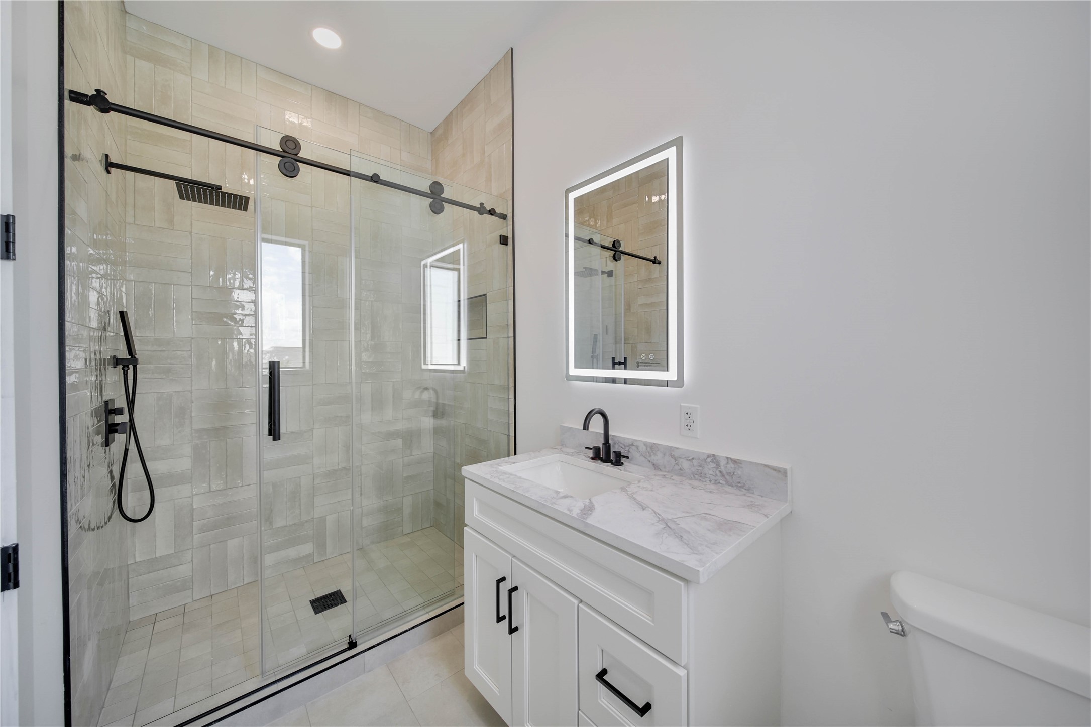 19006 Grandview Court Property Photo 37