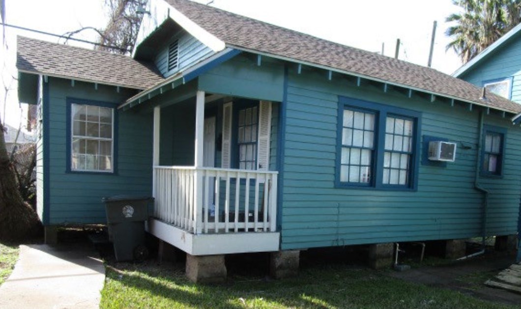 3705 Winnie Property Photo 1