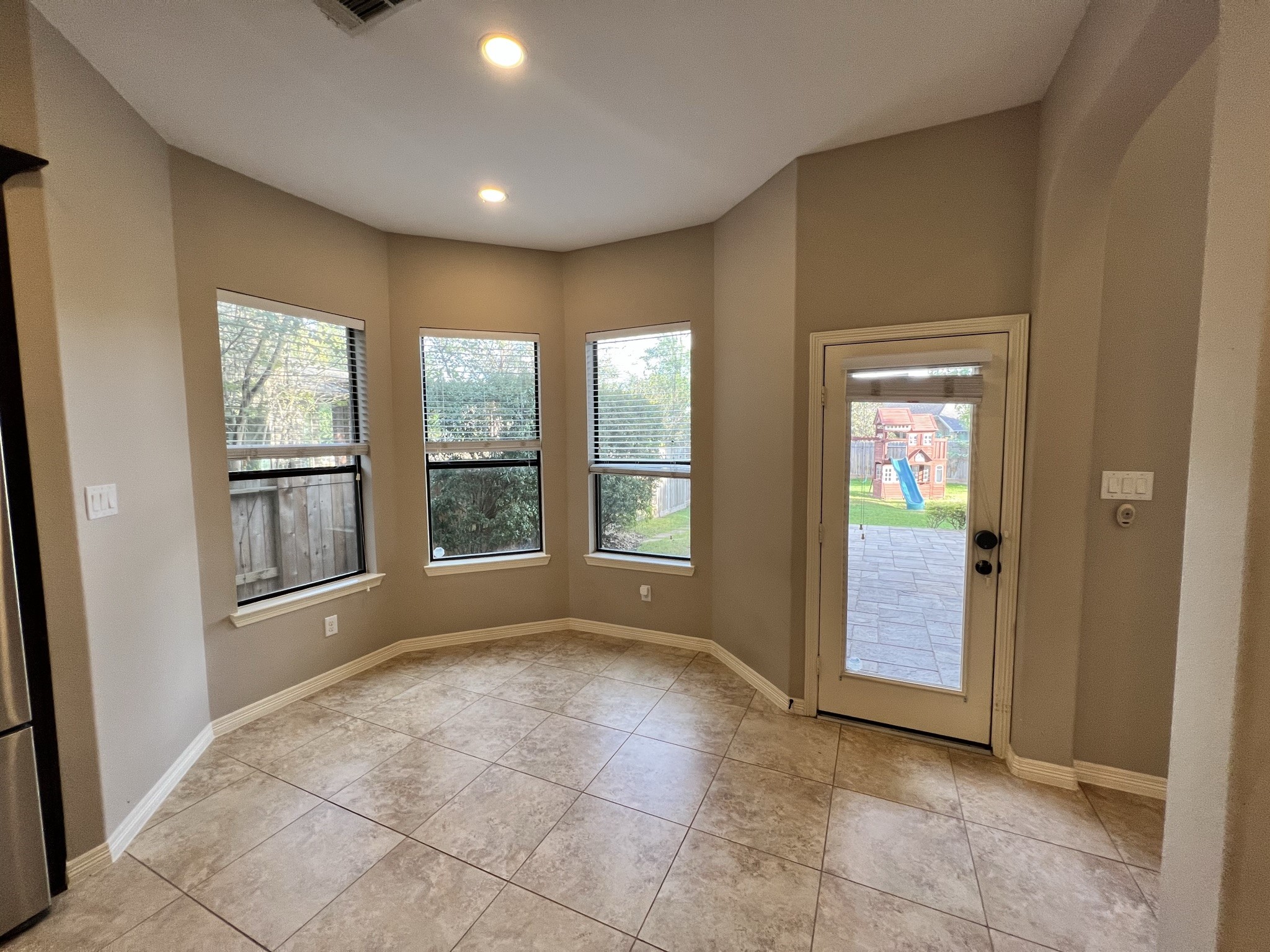 7007 Fall Creek Lane Property Photo 18