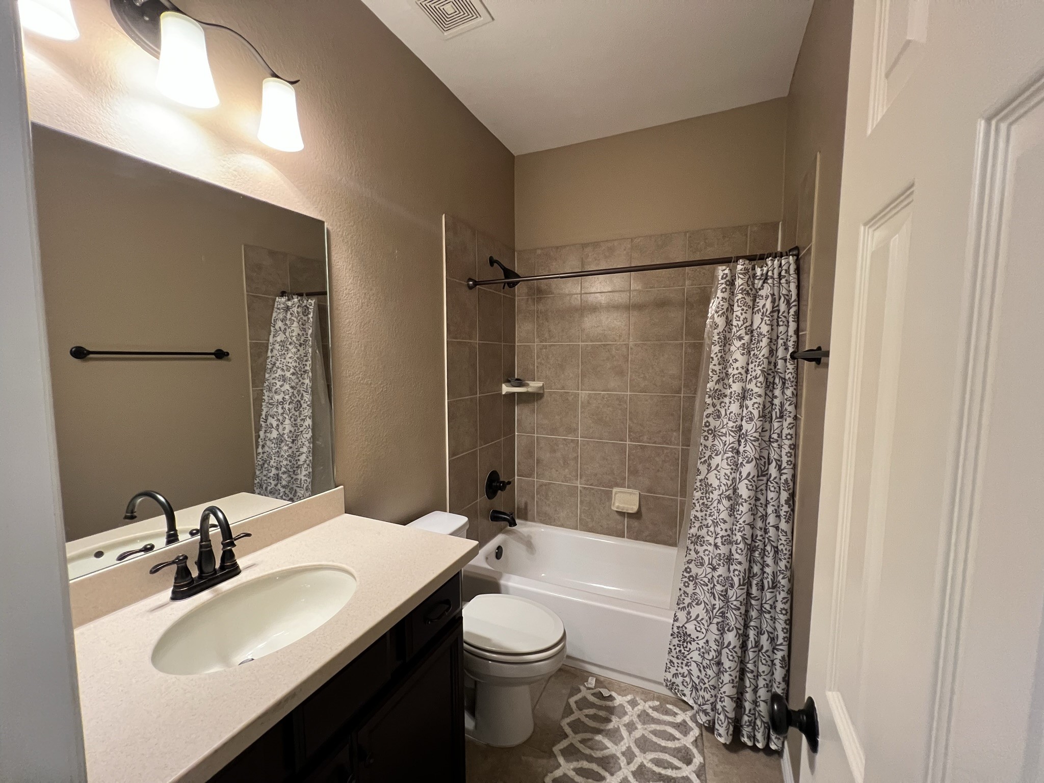7007 Fall Creek Lane Property Photo 45