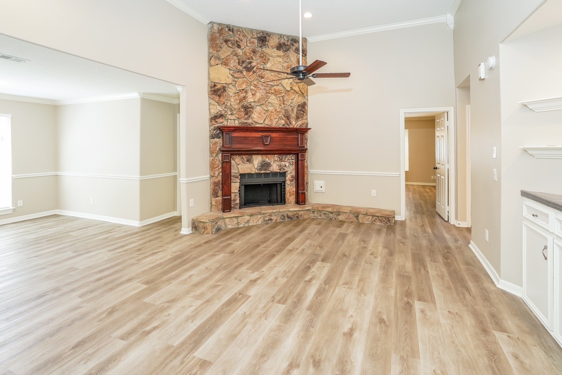 17311 Modbury Street Property Photo 3
