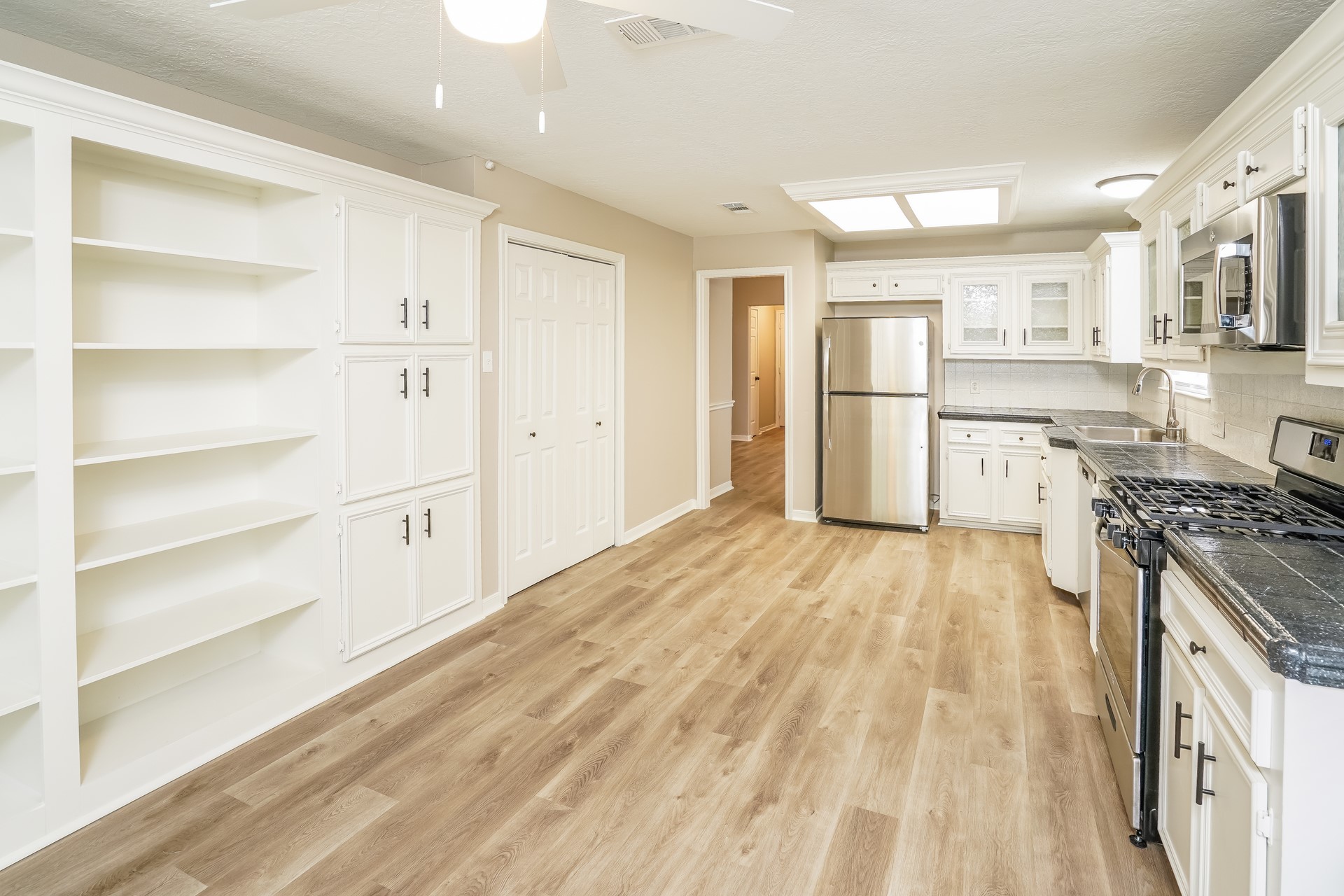 17311 Modbury Street Property Photo 6