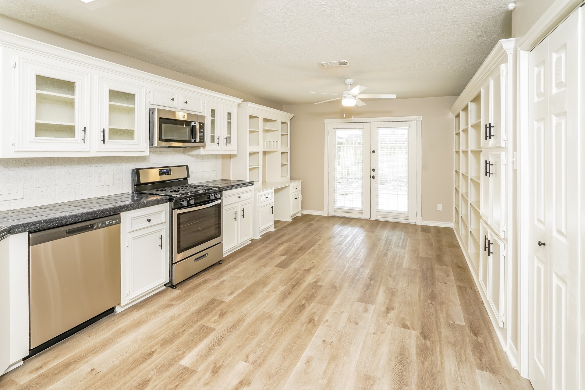 17311 Modbury Street Property Photo 7