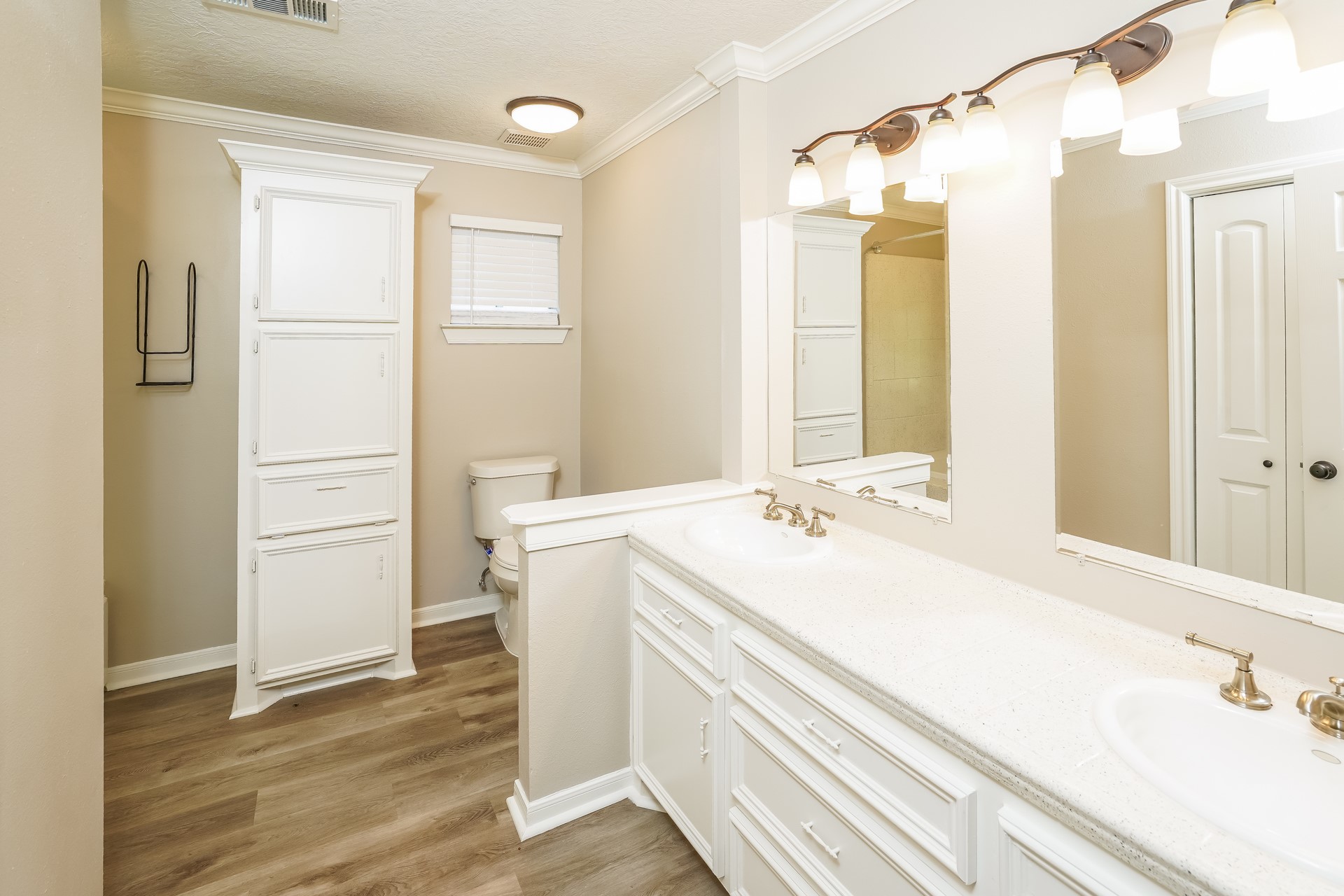 17311 Modbury Street Property Photo 11