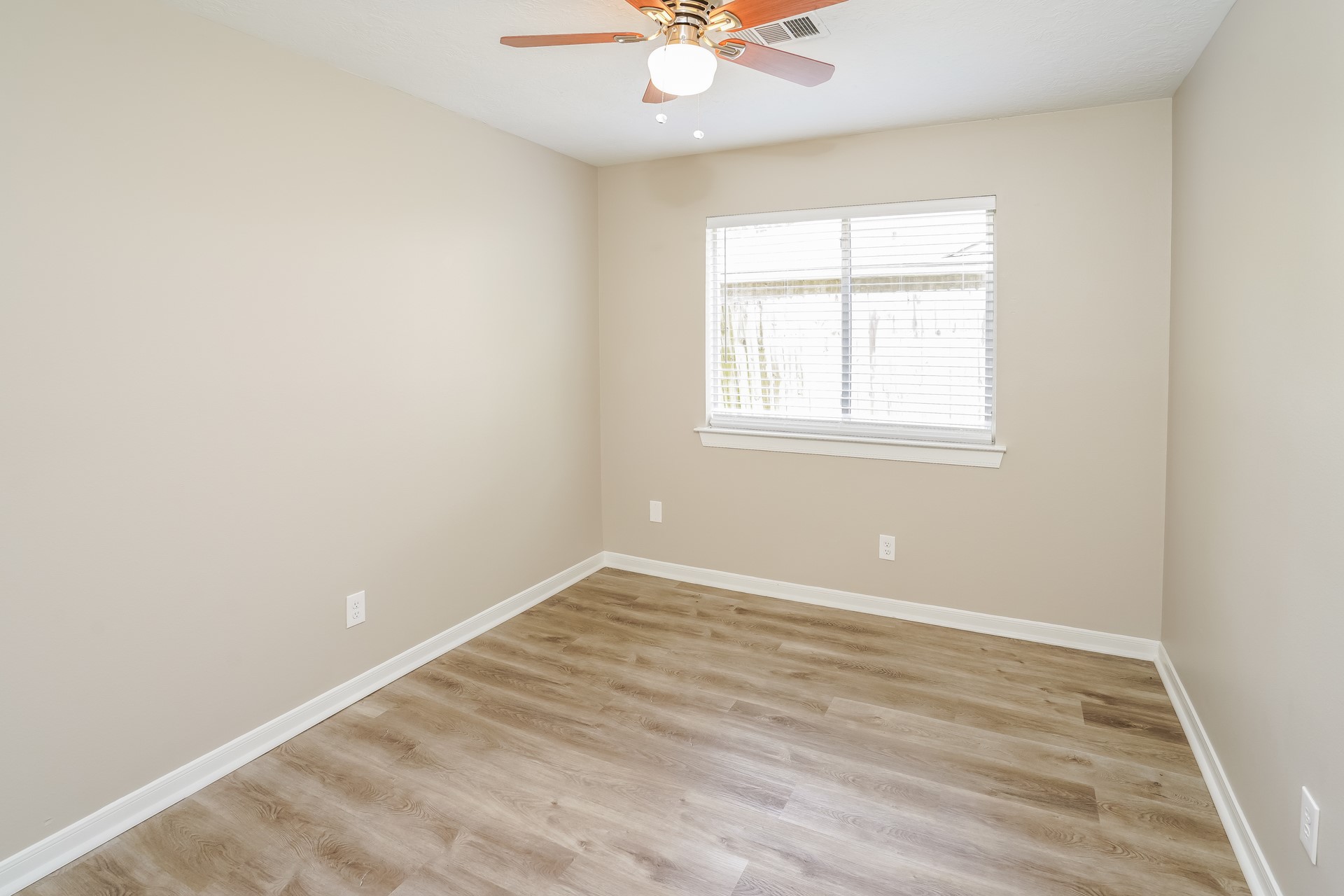 17311 Modbury Street Property Photo 12