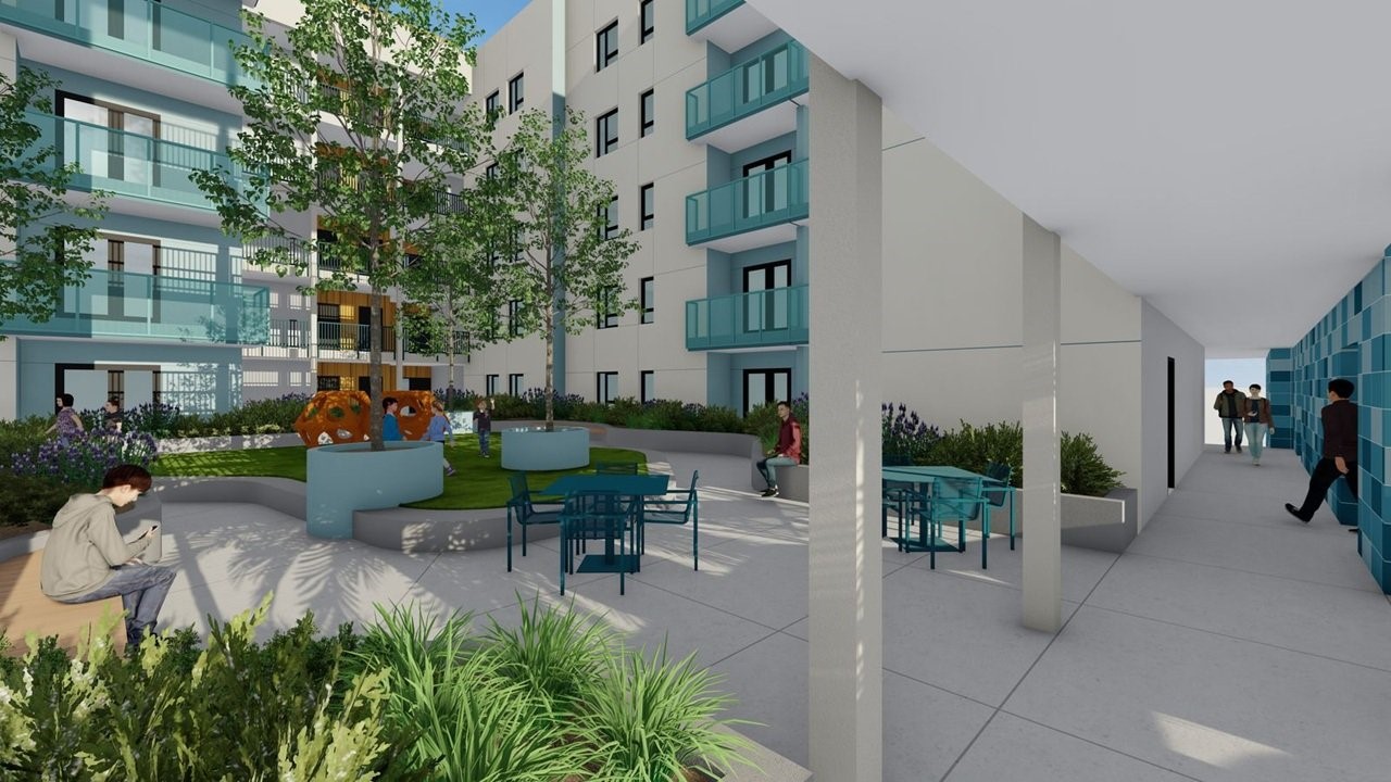 1400 Long Beach Boulevard Property Photo 4