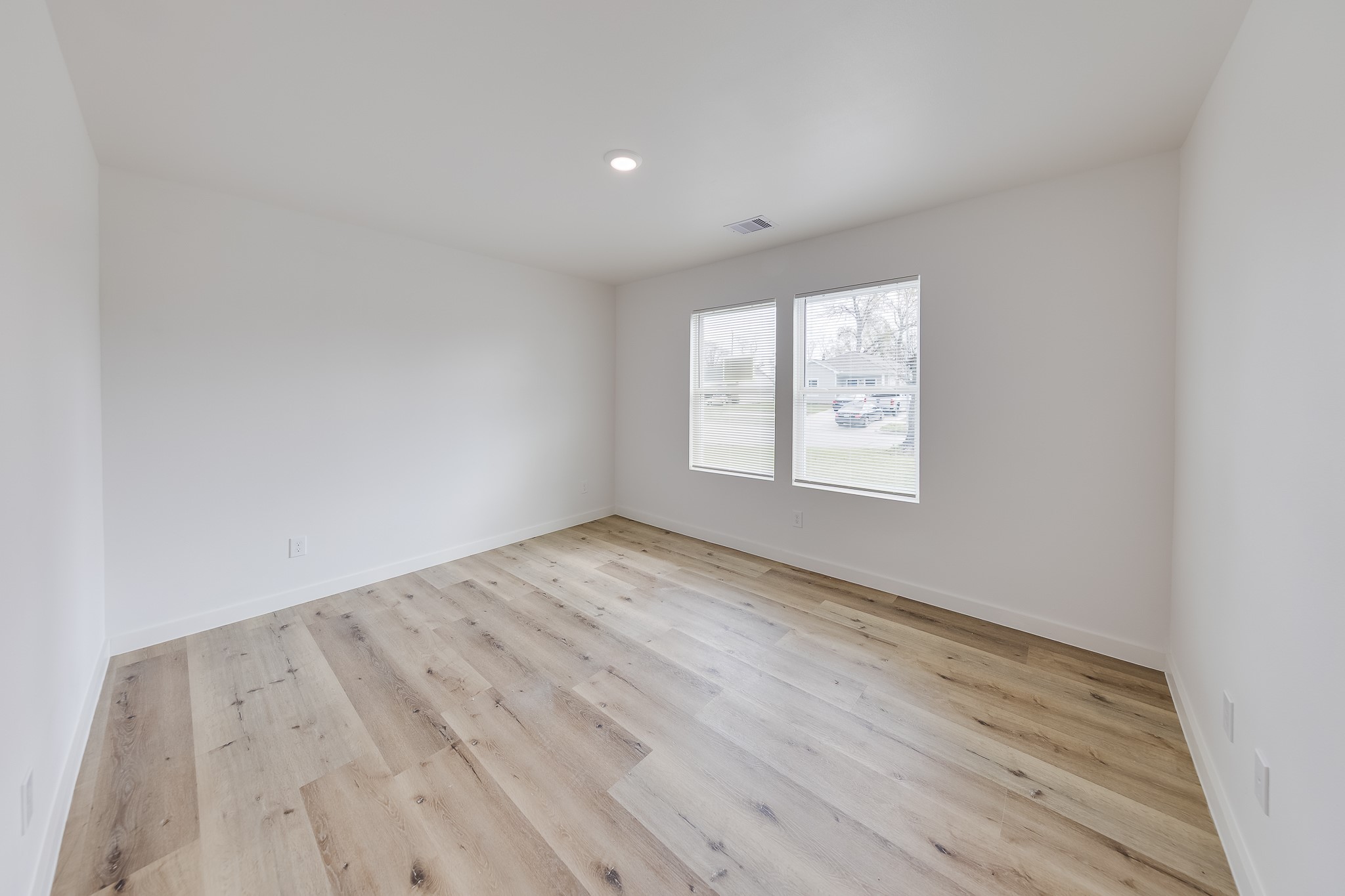 3635 Ward Street Property Photo 18