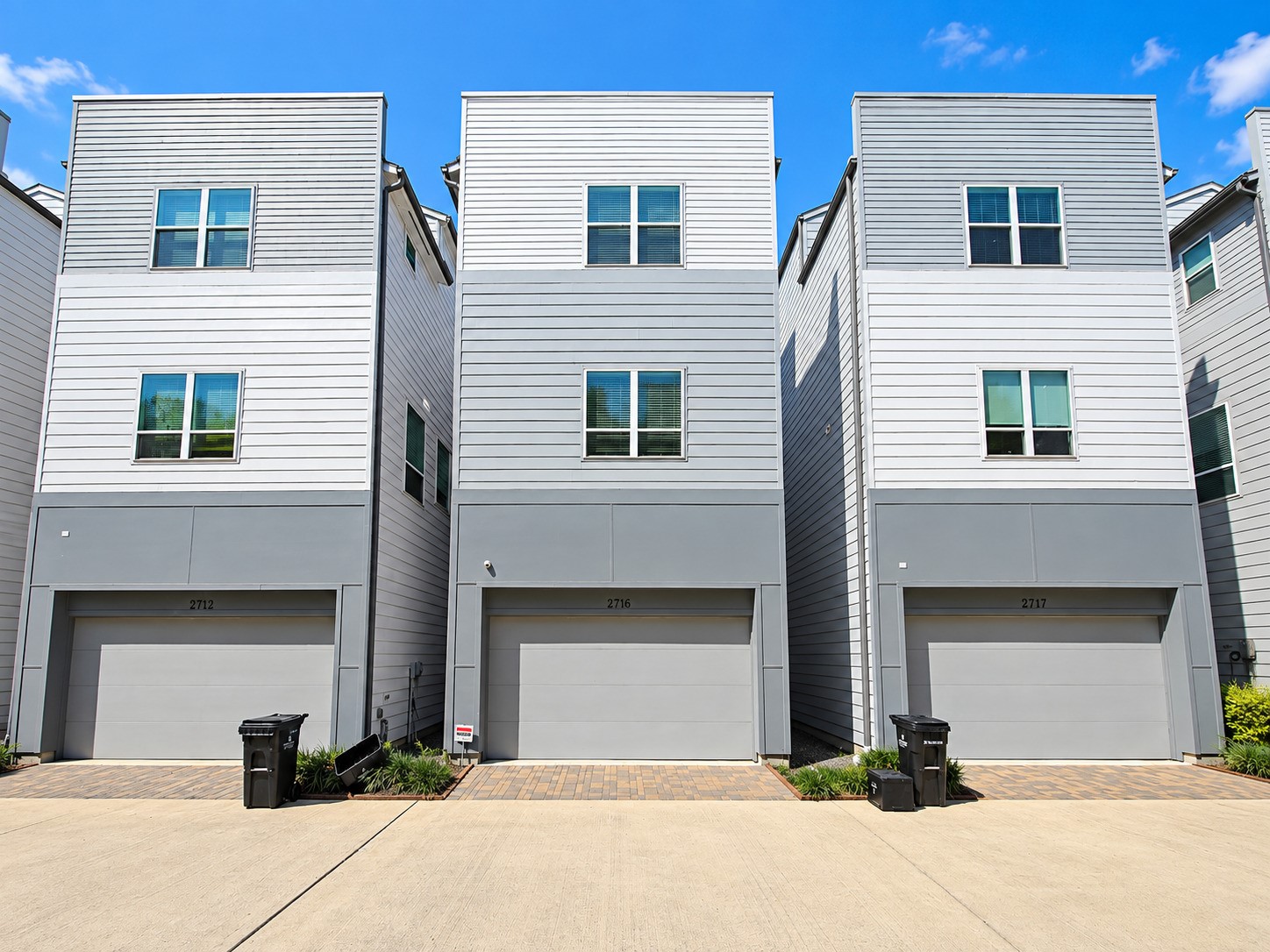 2715 Eado Grove Lane Property Photo 4