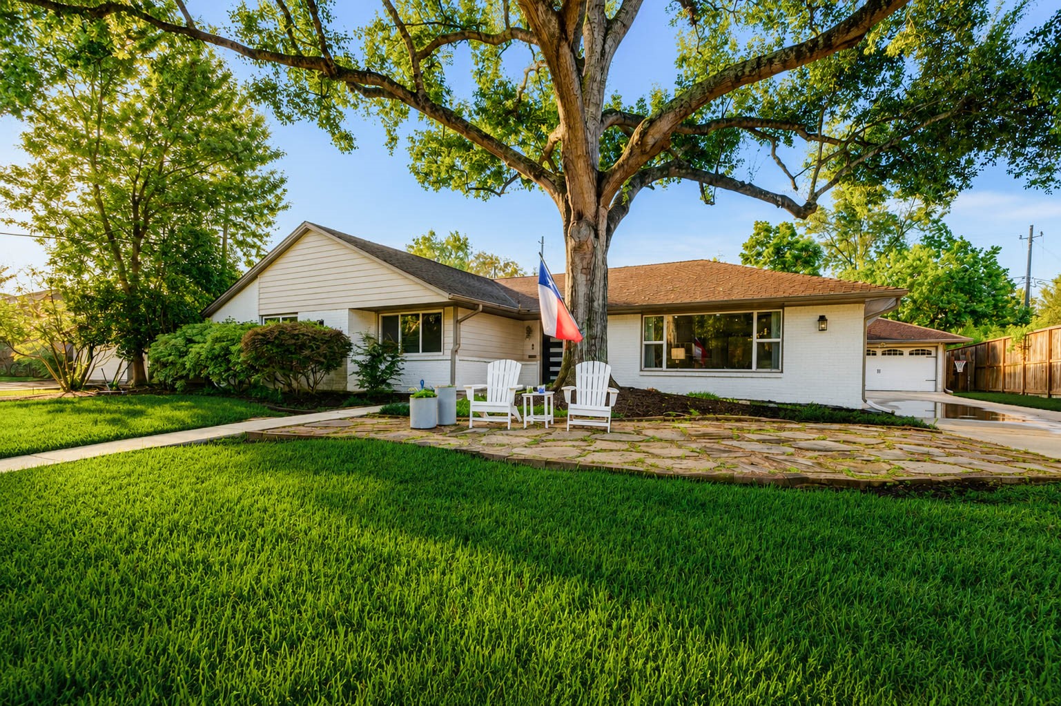 3711 Linkview Drive Property Photo 1