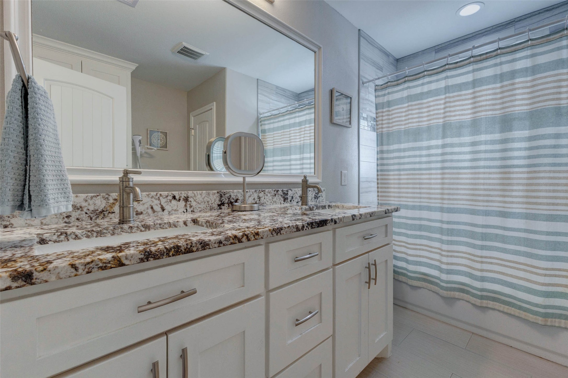 3711 Linkview Drive Property Photo 26
