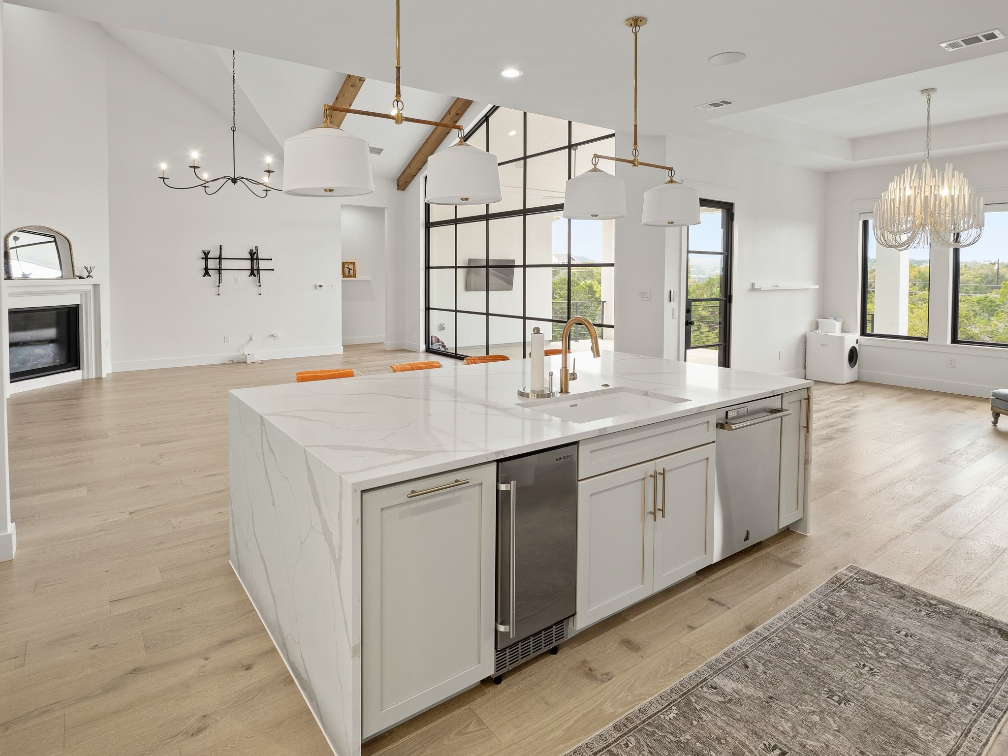 202 Lodestone Cove Property Photo 12