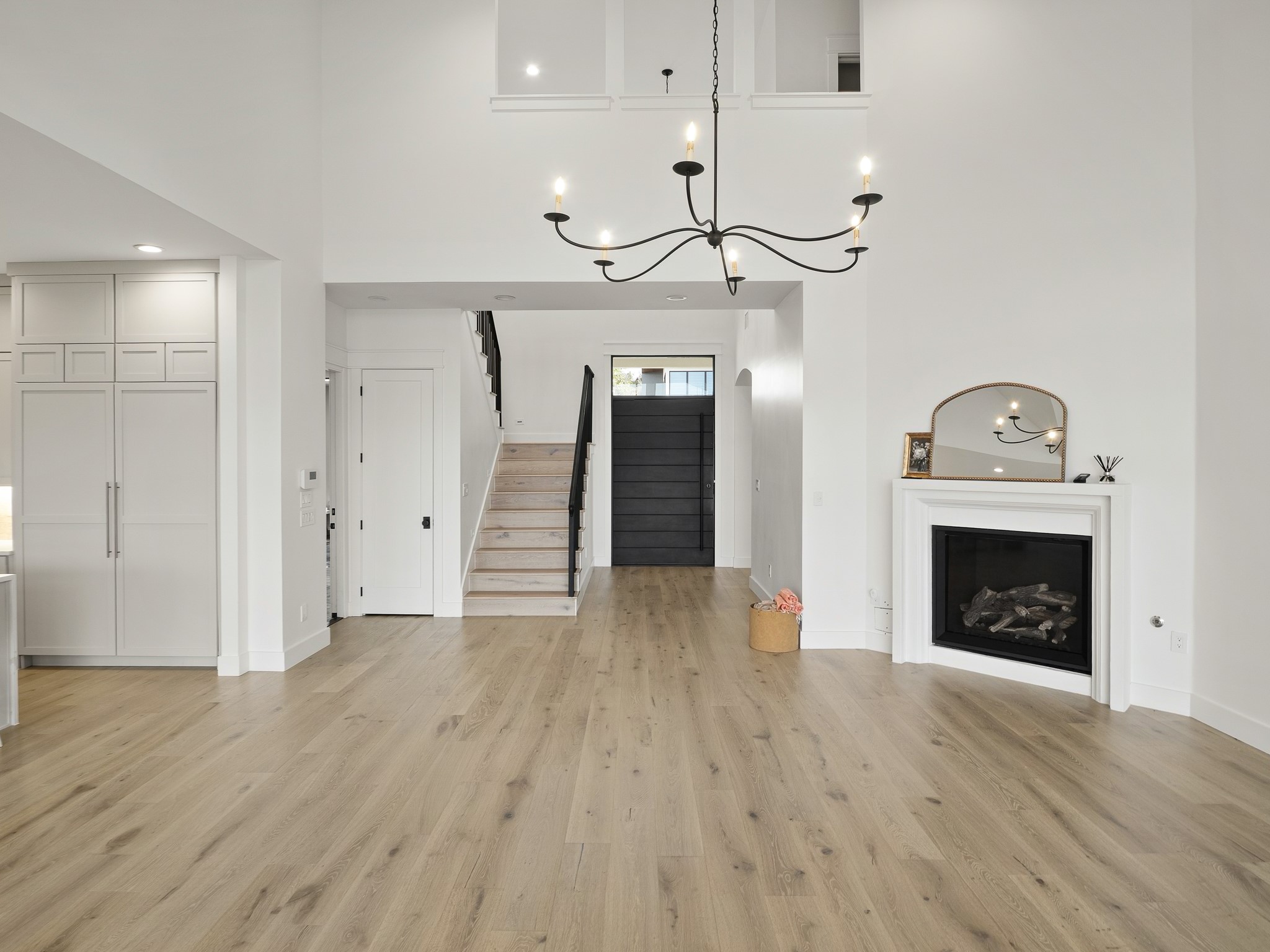 202 Lodestone Cove Property Photo 13
