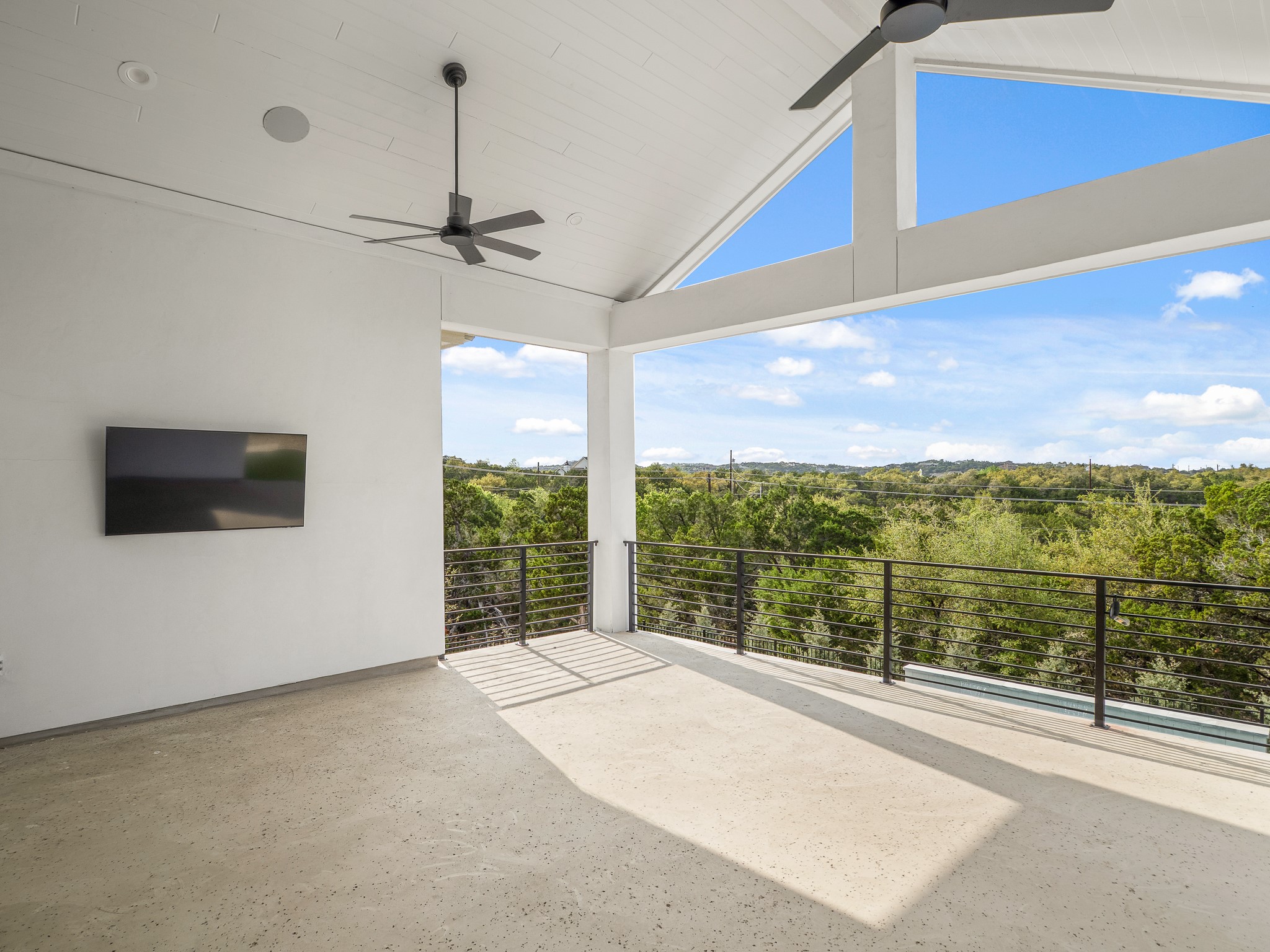 202 Lodestone Cove Property Photo 16