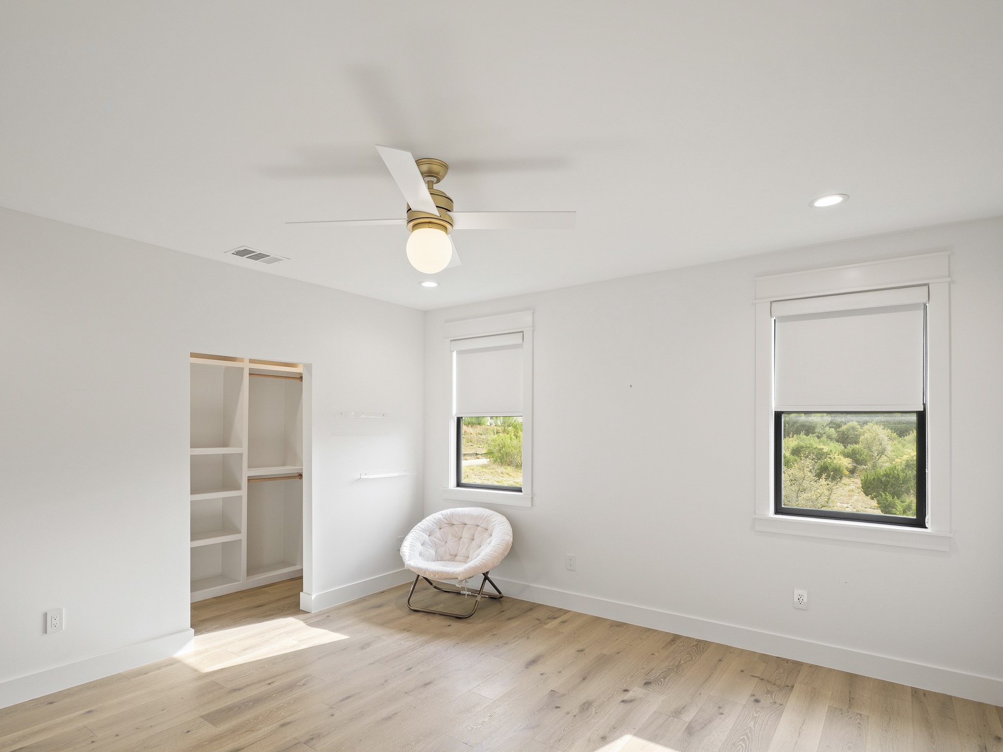 202 Lodestone Cove Property Photo 36