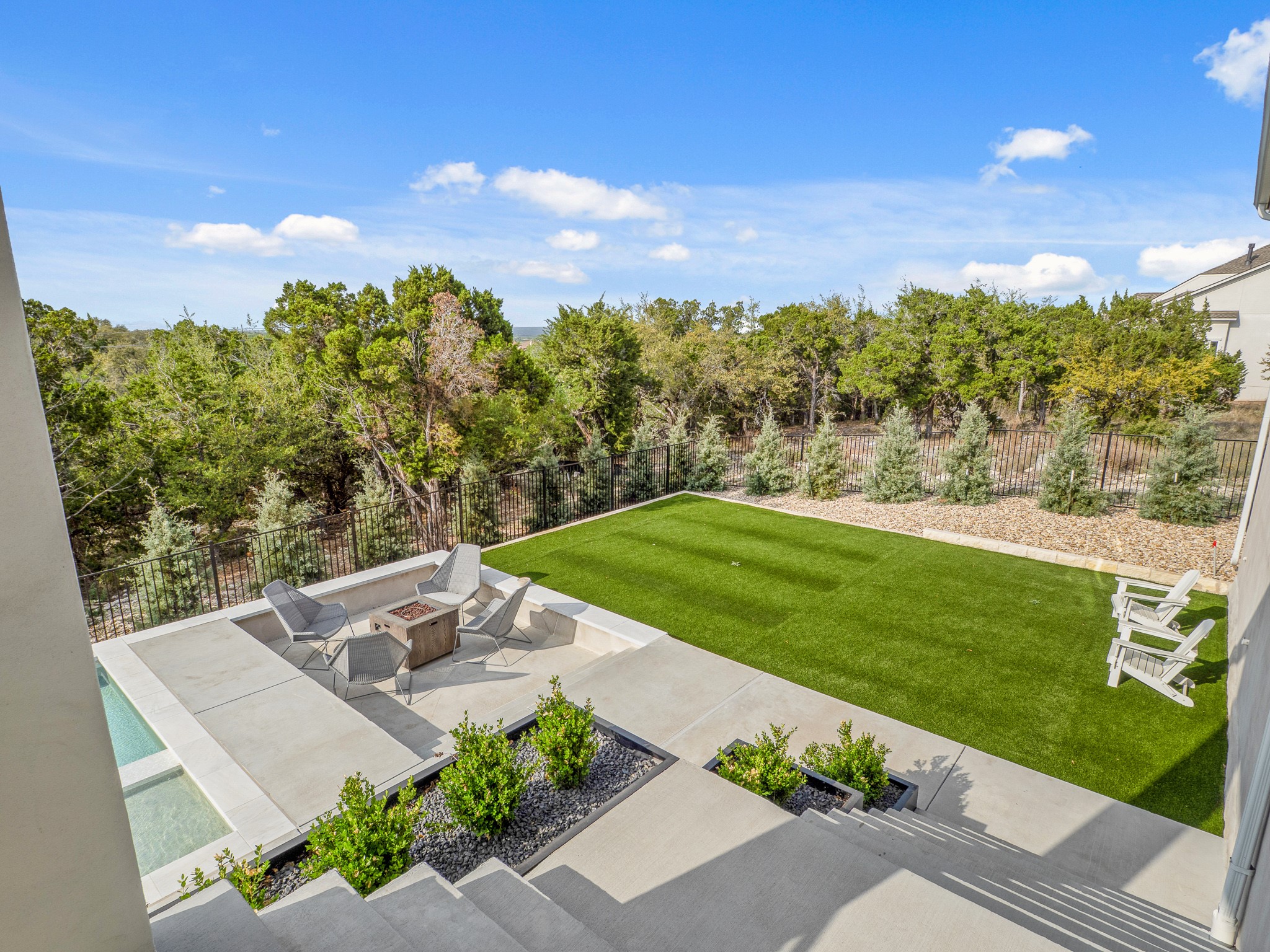 202 Lodestone Cove Property Photo 37
