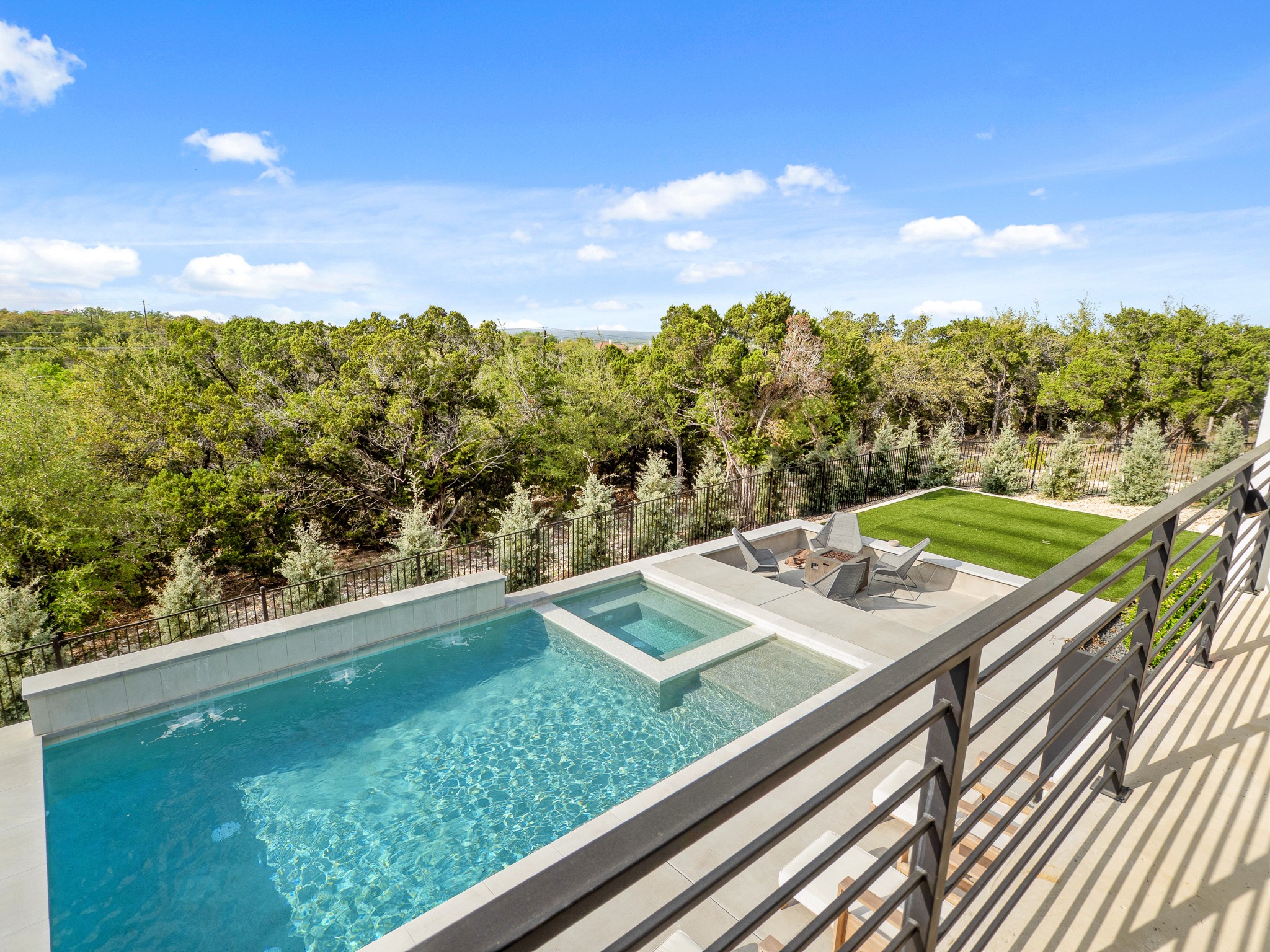 202 Lodestone Cove Property Photo 38