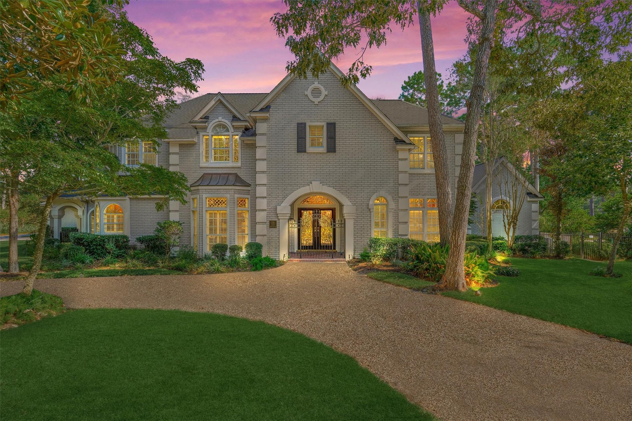 26 S Brokenfern Drive, The Woodlands Tx 77380 Property Photo 1