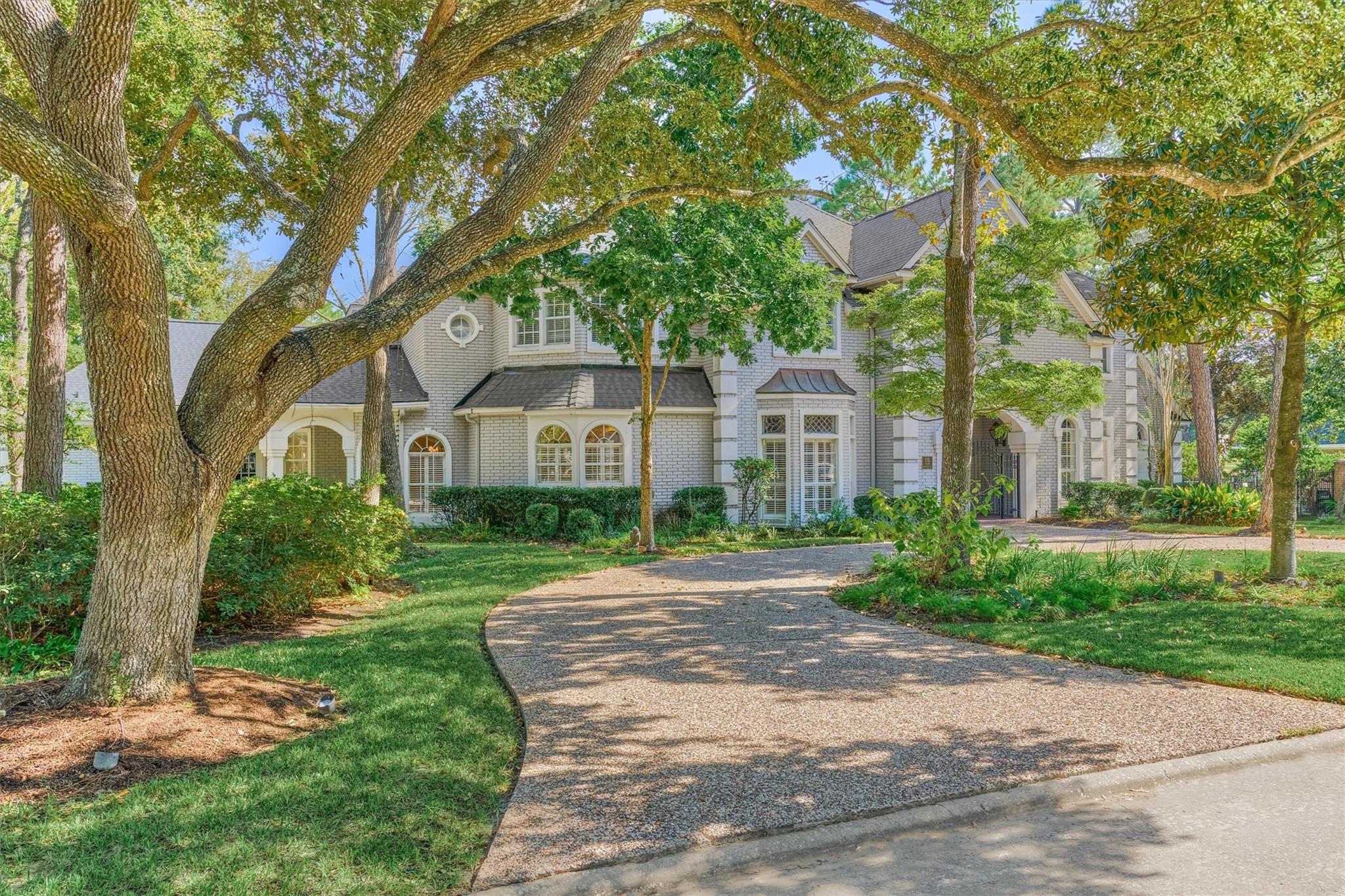 26 S Brokenfern Drive, The Woodlands Tx 77380 Property Photo 10