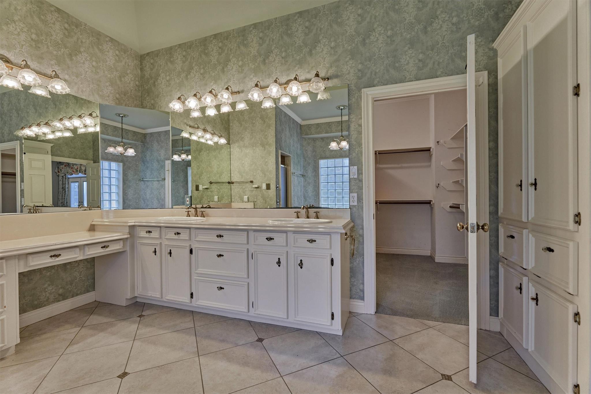 26 S Brokenfern Drive, The Woodlands Tx 77380 Property Photo 27